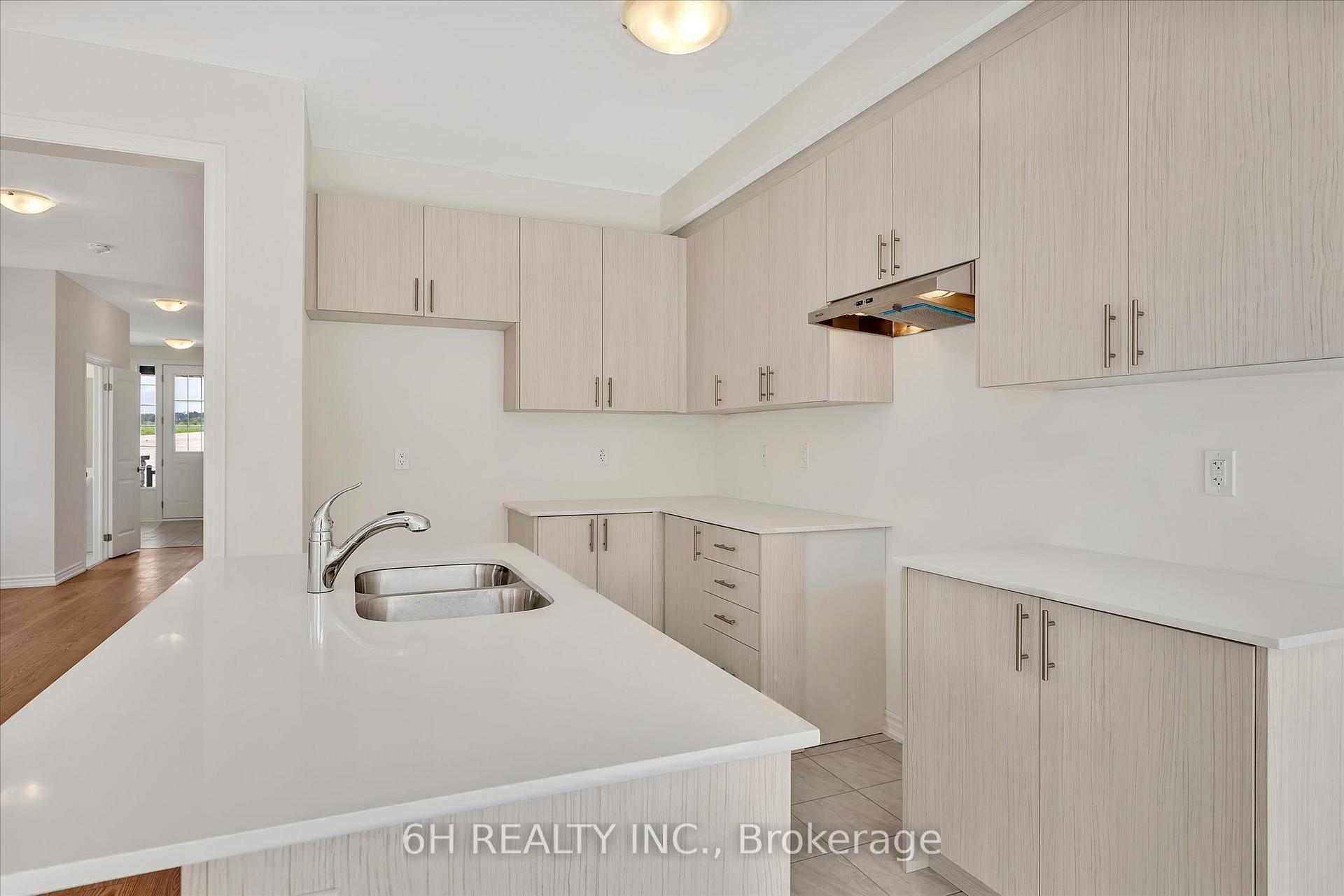 Photo 12 of 732 Carpenter Trail, Peterborough, Monaghan Ward 2 — HOMEH