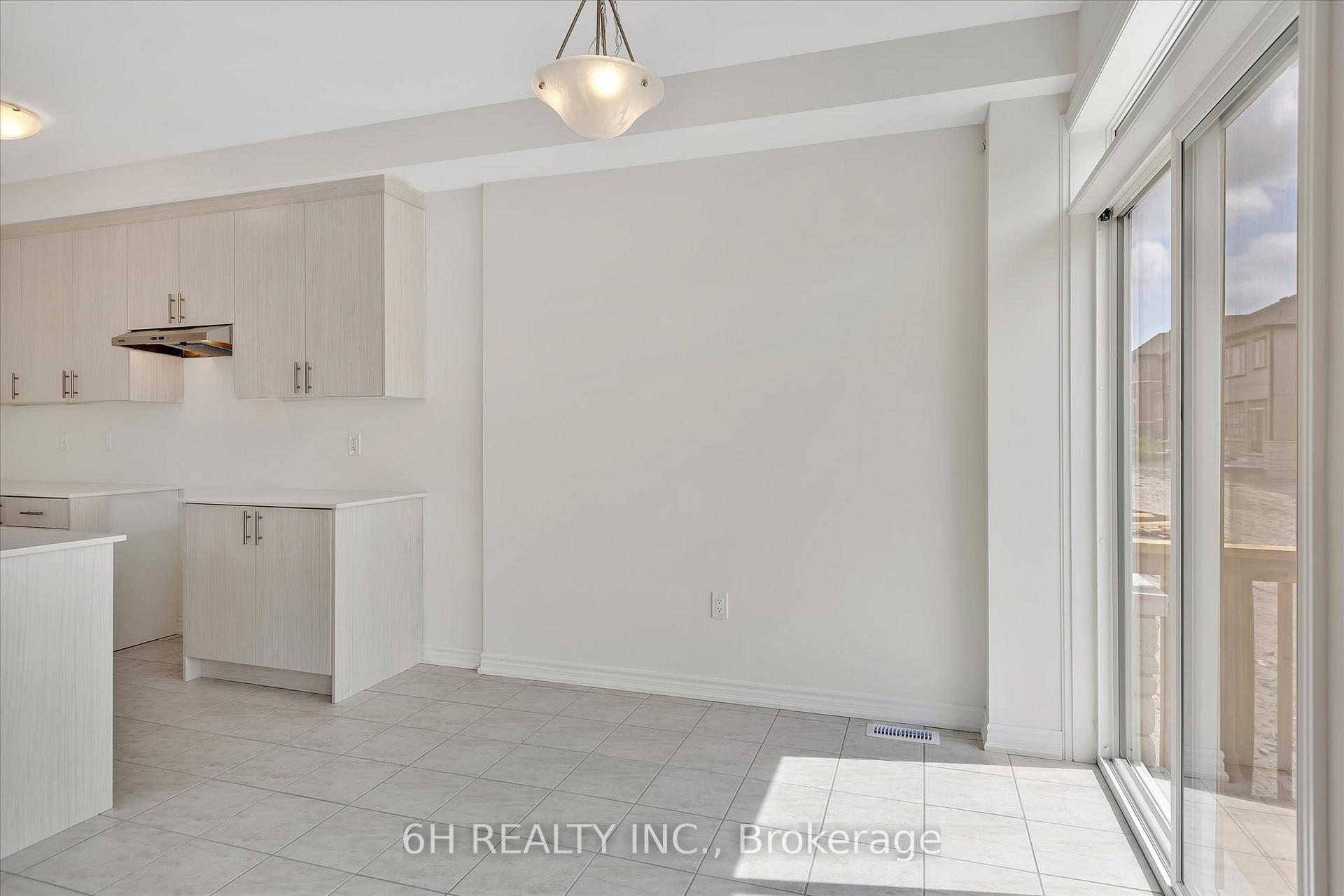 Photo 19 of 732 Carpenter Trail, Peterborough, Monaghan Ward 2 — HOMEH