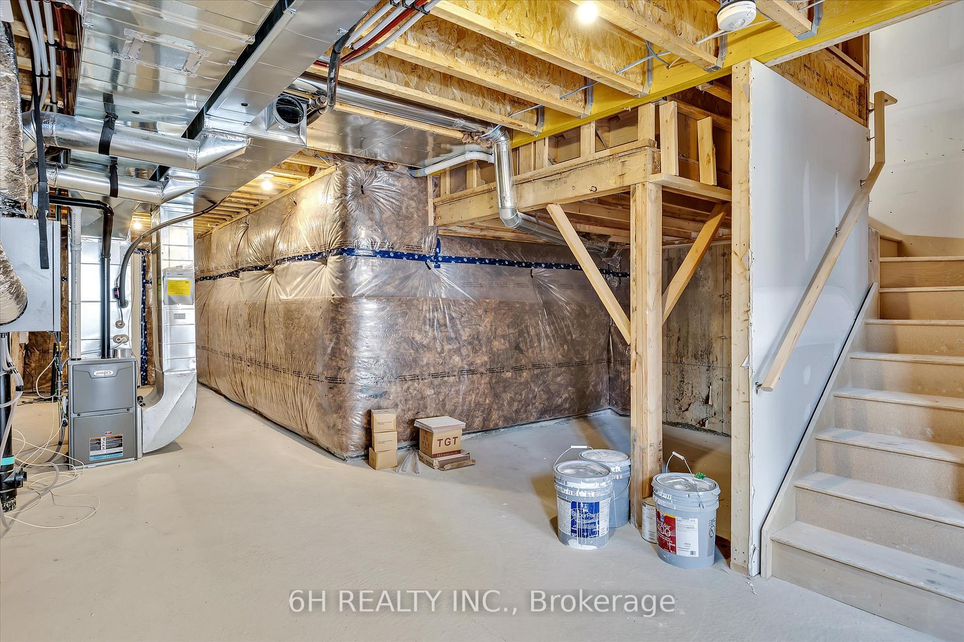 Photo 41 of 732 Carpenter Trail, Peterborough, Monaghan Ward 2 — HOMEH