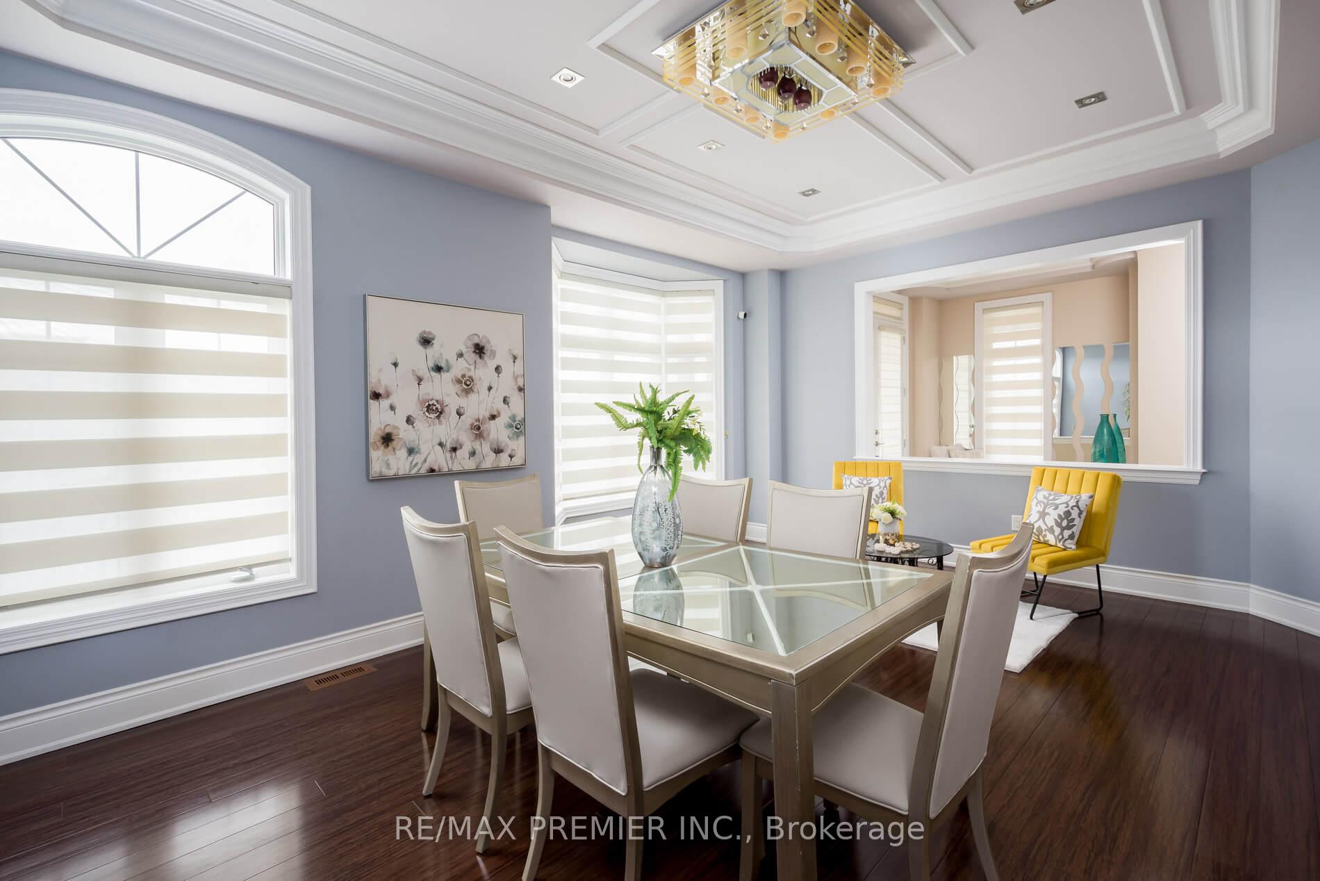 Photo 4 of 1 Virtue Crescent, Vaughan, Vellore Village — HOMEH