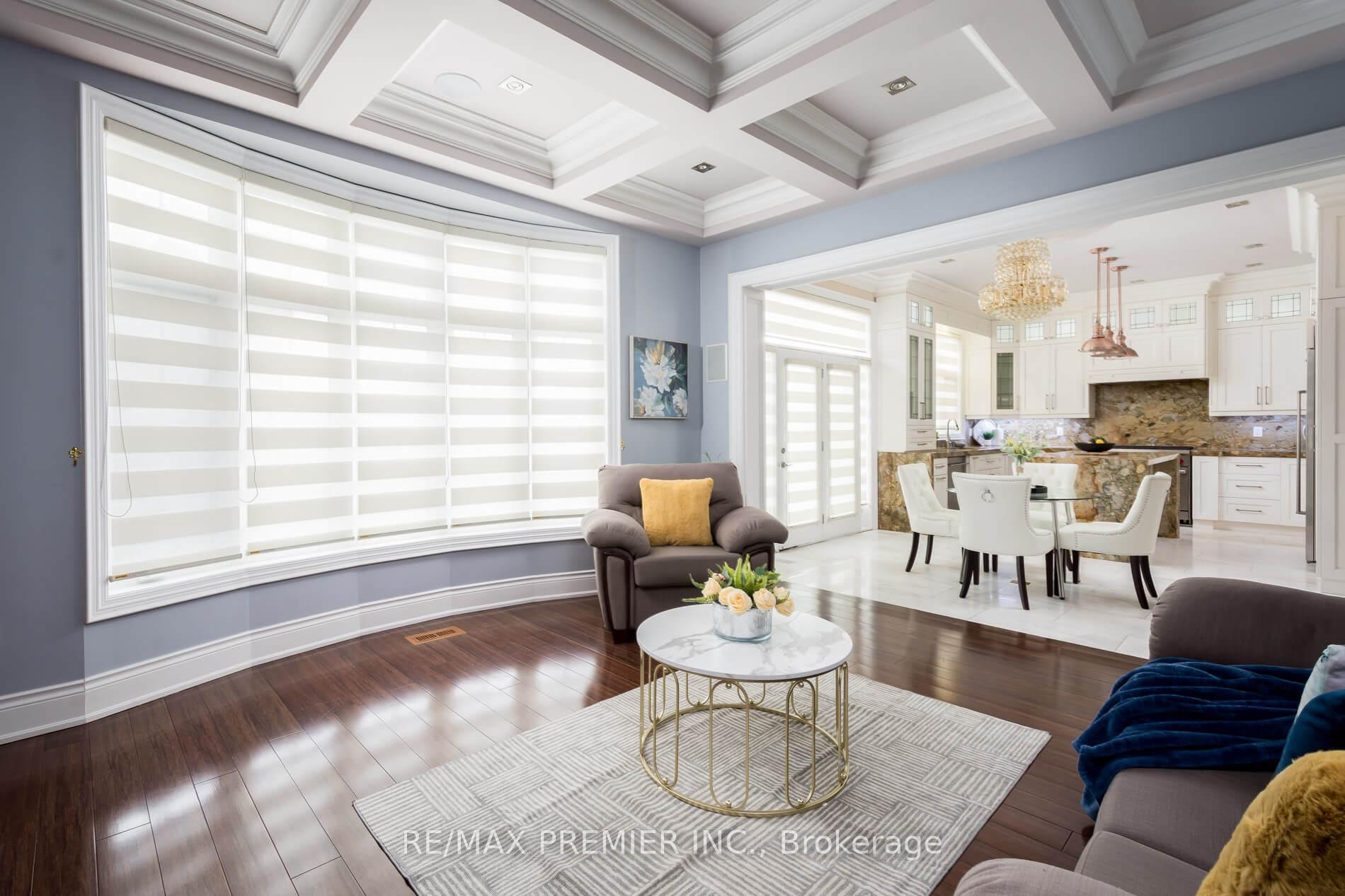 Photo 8 of 1 Virtue Crescent, Vaughan, Vellore Village — HOMEH