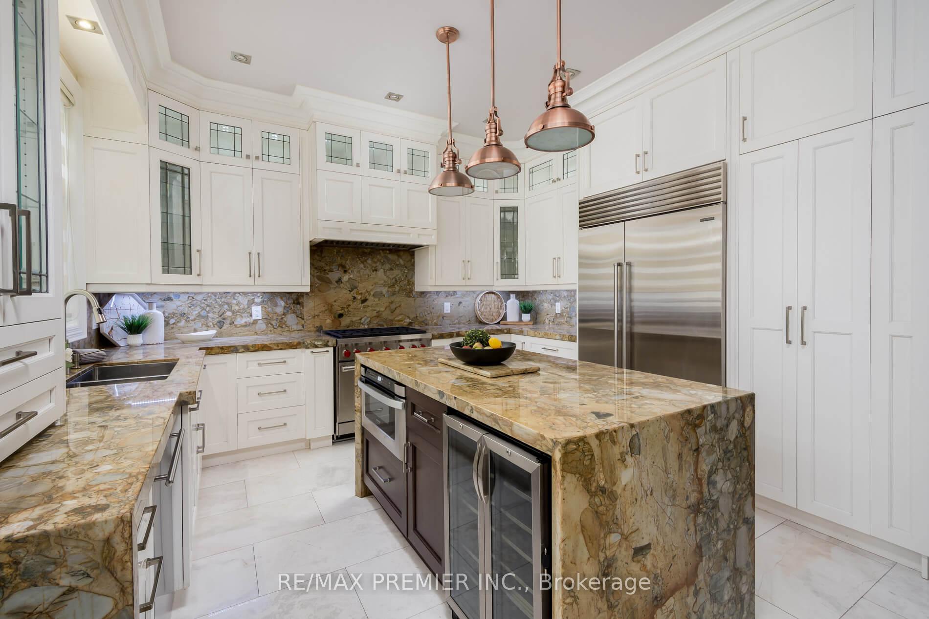 Photo 12 of 1 Virtue Crescent, Vaughan, Vellore Village — HOMEH