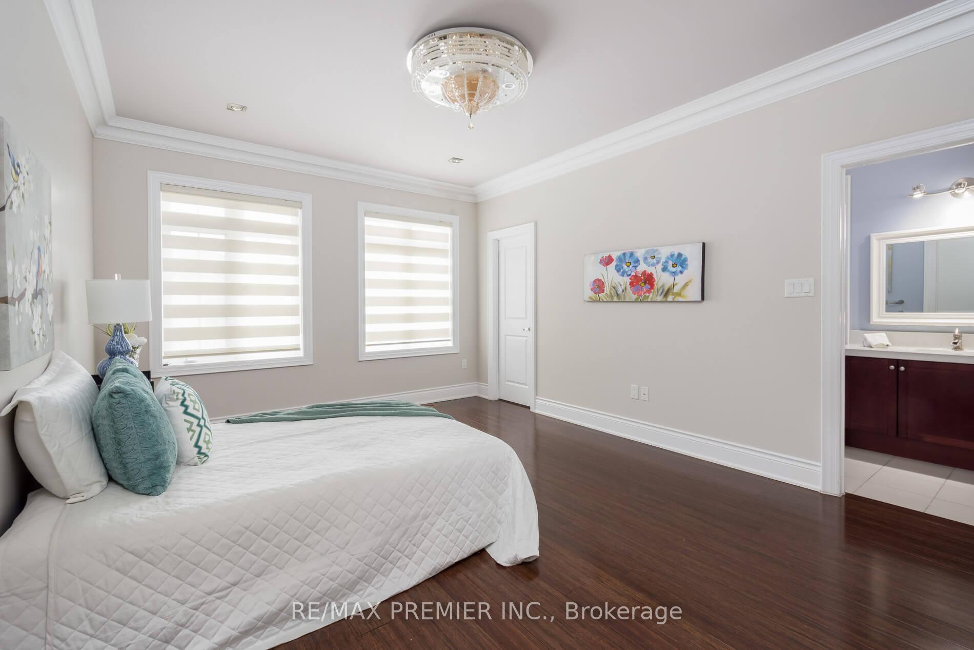Photo 18 of 1 Virtue Crescent, Vaughan, Vellore Village — HOMEH