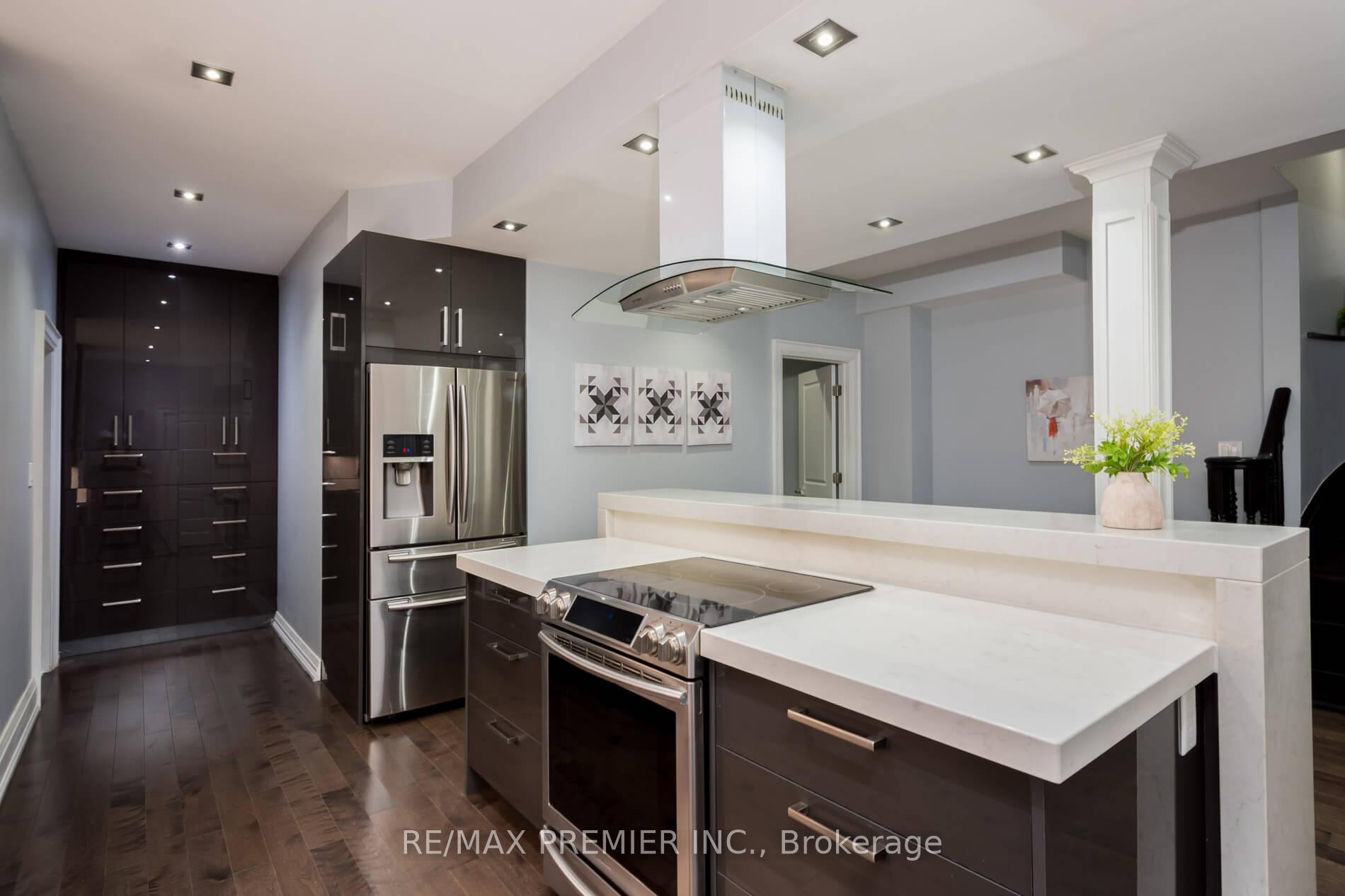 Photo 25 of 1 Virtue Crescent, Vaughan, Vellore Village — HOMEH