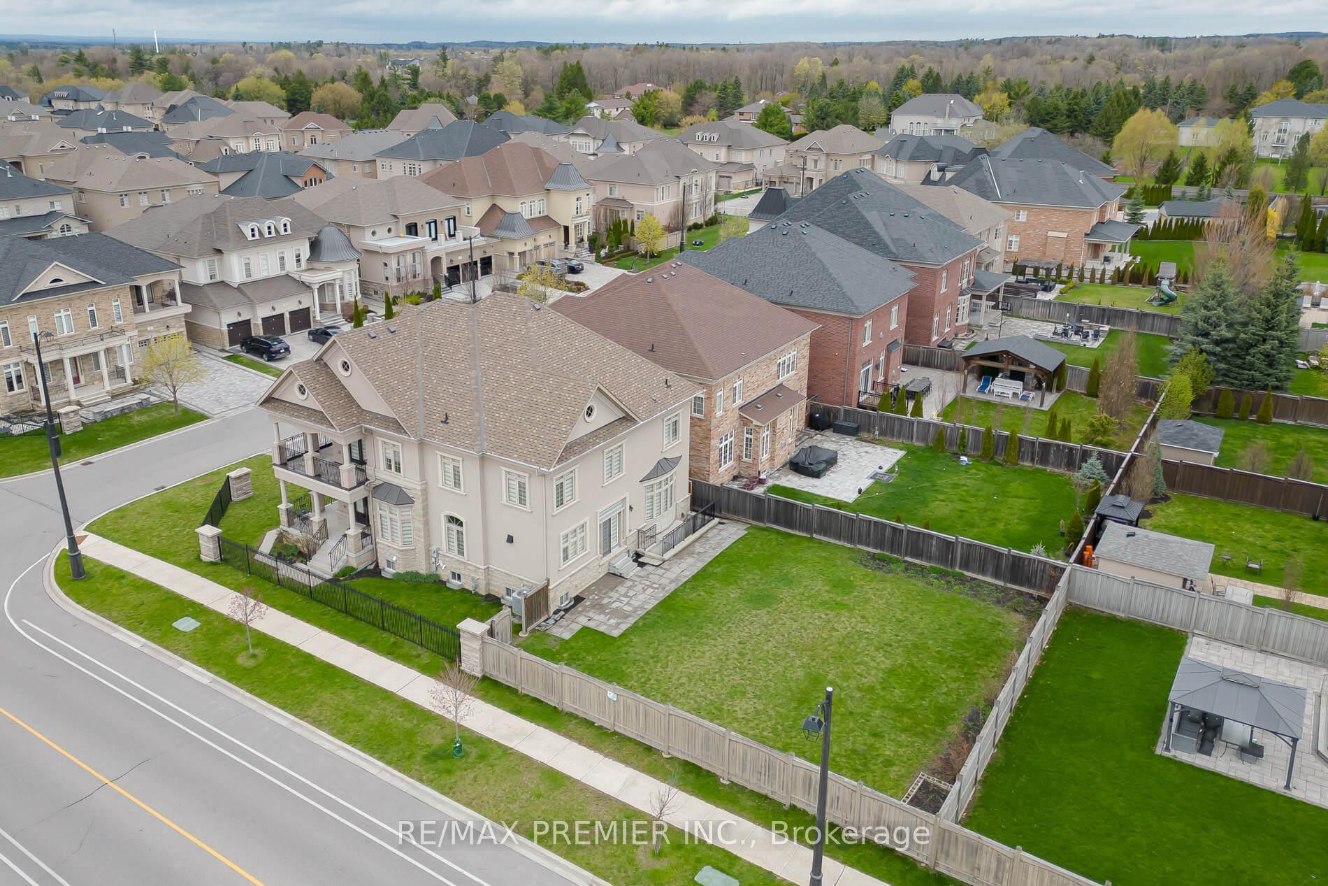 Photo 38 of 1 Virtue Crescent, Vaughan, Vellore Village — HOMEH