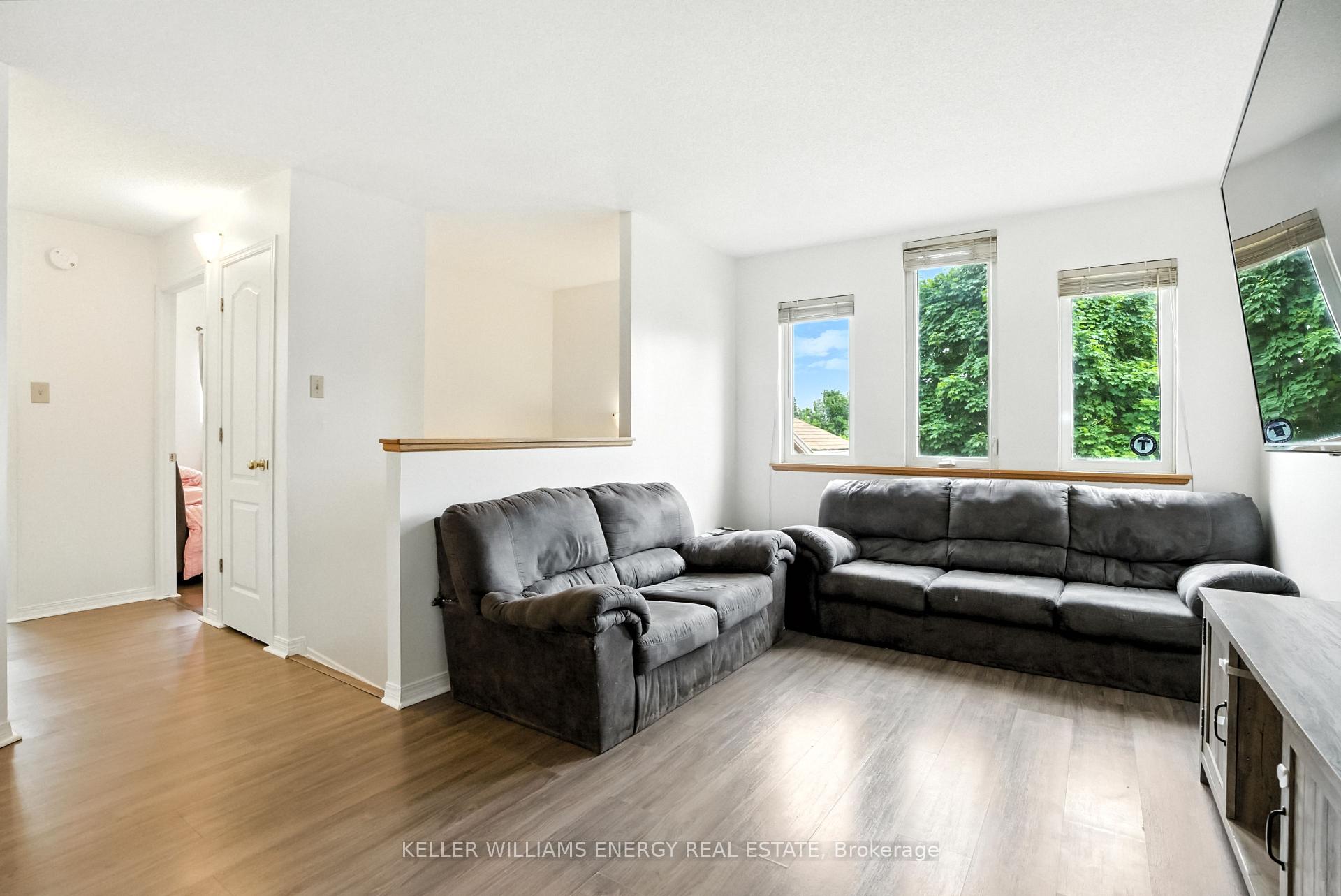 Photo 5 of 760 Hemlock Street, Peterborough, Northcrest Ward 5 — HOMEH