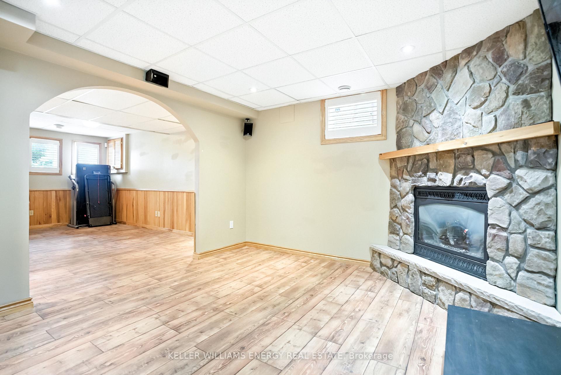 Photo 18 of 760 Hemlock Street, Peterborough, Northcrest Ward 5 — HOMEH