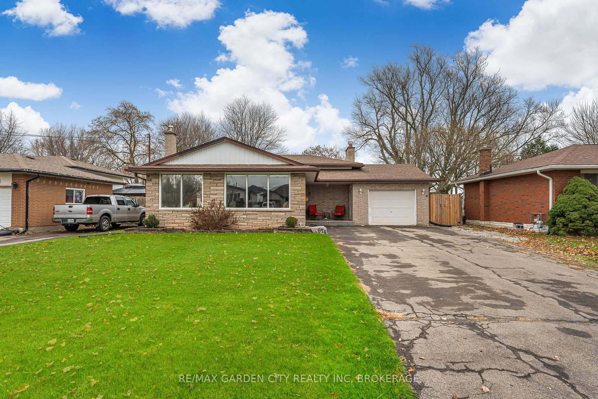 Photo 1 of 674 Clare Avenue, Welland, N. Welland — HOMEH