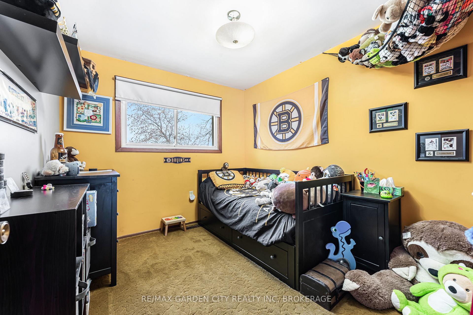Photo 18 of 674 Clare Avenue, Welland, N. Welland — HOMEH