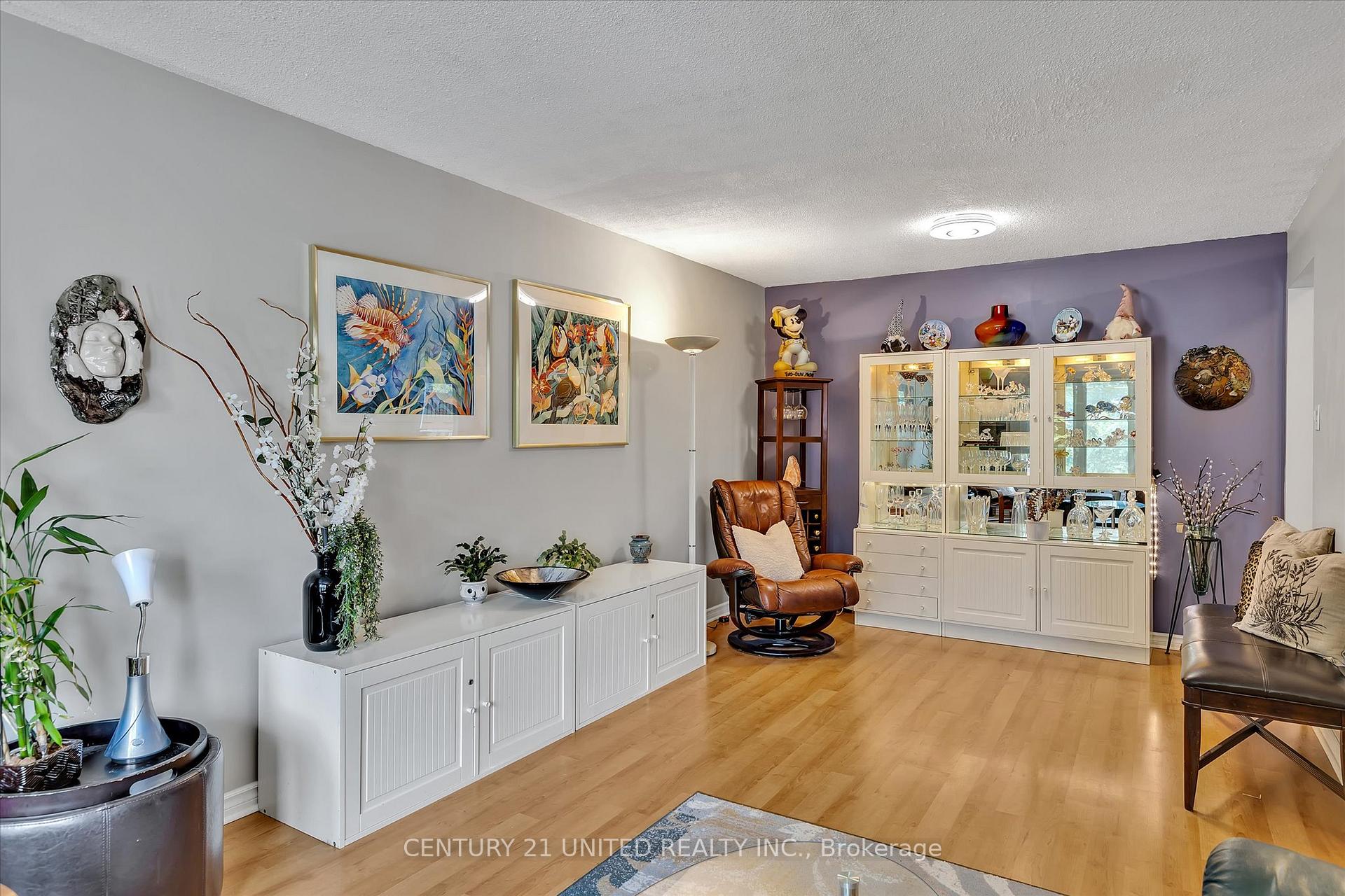 Photo 7 of 541 Crystal Drive, Peterborough, Ashburnham Ward 4 — HOMEH