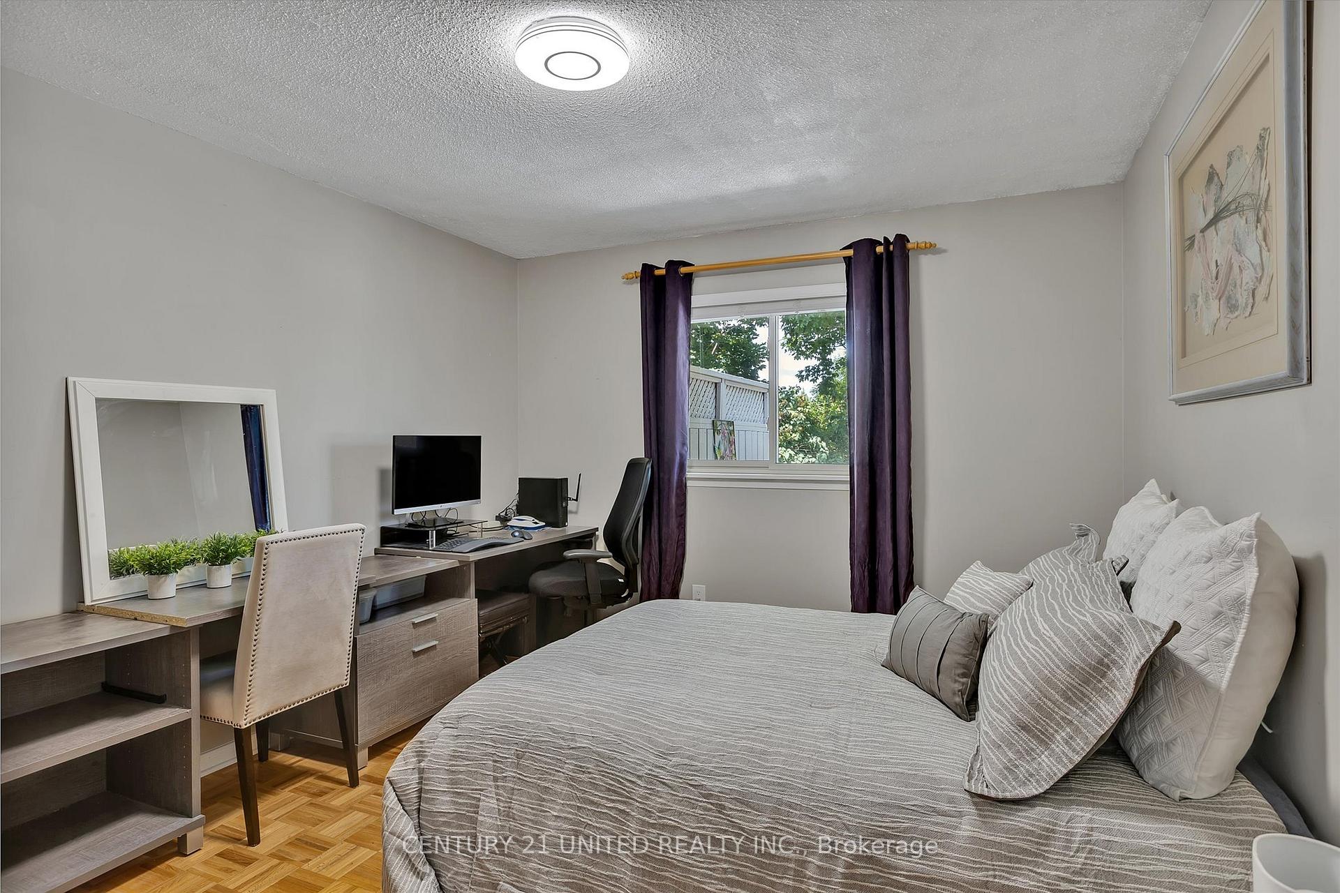 Photo 15 of 541 Crystal Drive, Peterborough, Ashburnham Ward 4 — HOMEH