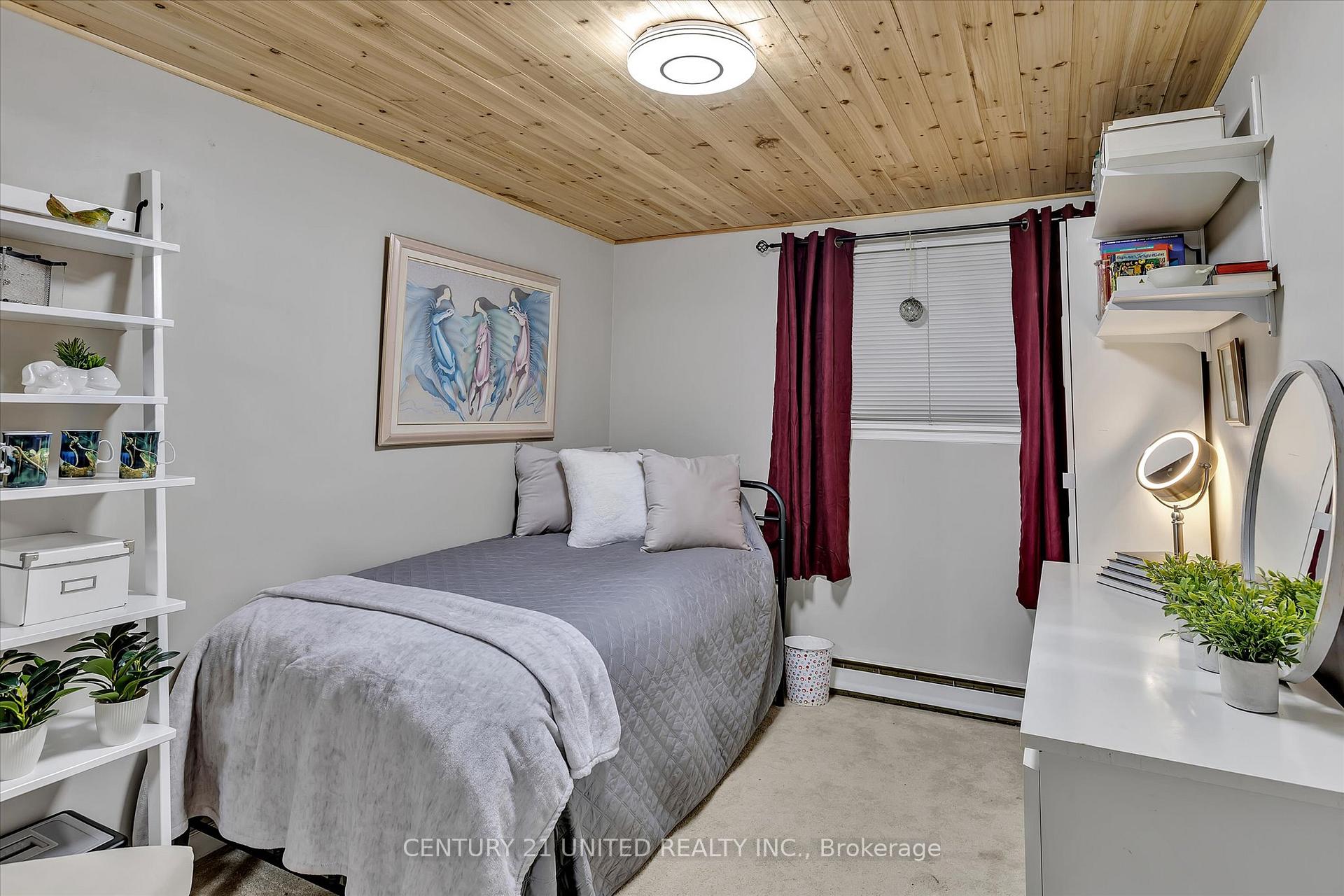 Photo 26 of 541 Crystal Drive, Peterborough, Ashburnham Ward 4 — HOMEH