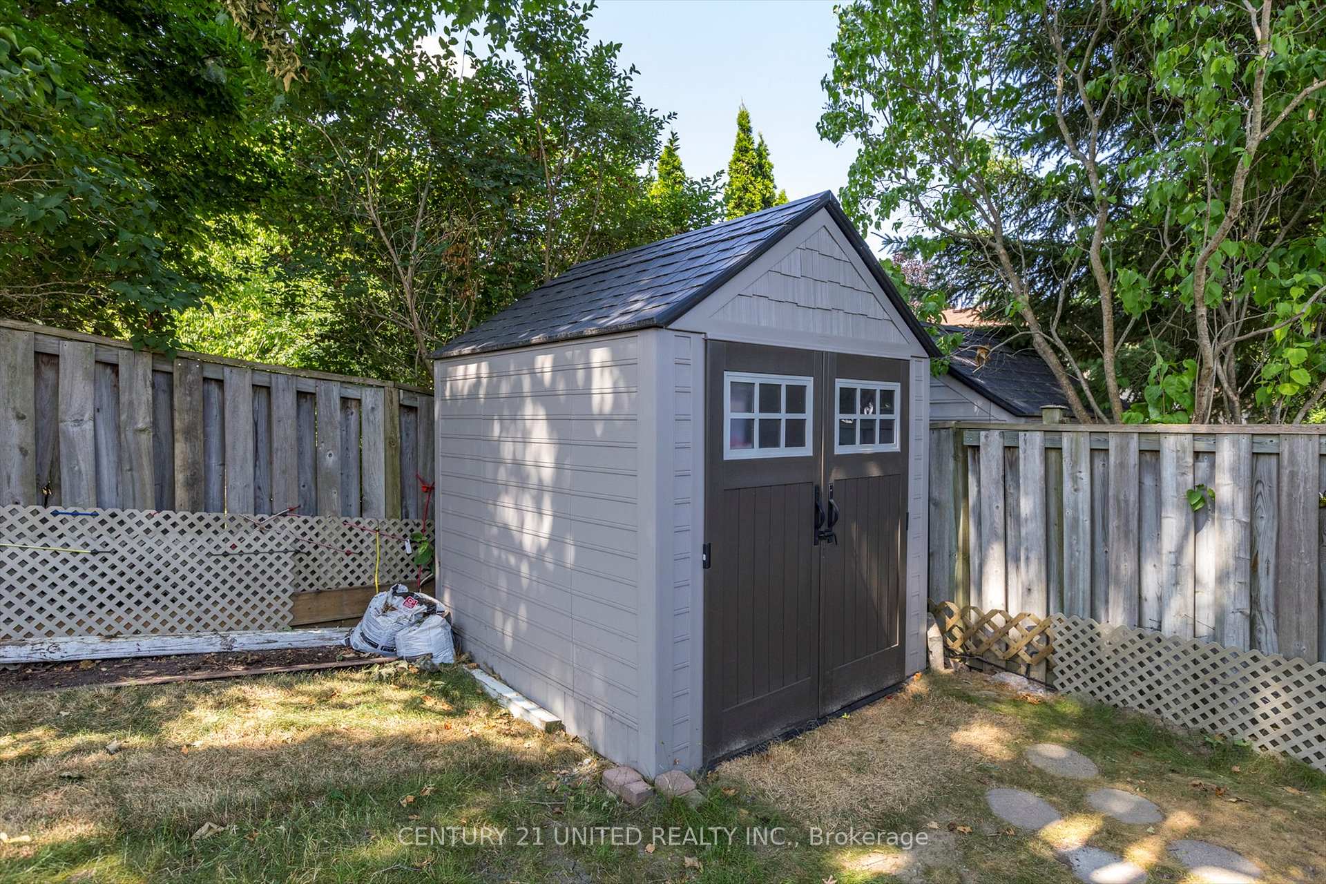 Photo 38 of 541 Crystal Drive, Peterborough, Ashburnham Ward 4 — HOMEH