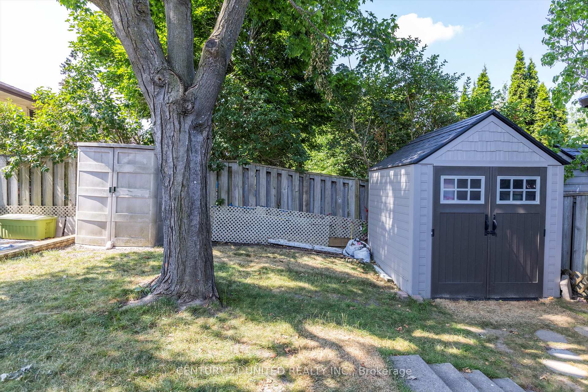 Photo 39 of 541 Crystal Drive, Peterborough, Ashburnham Ward 4 — HOMEH