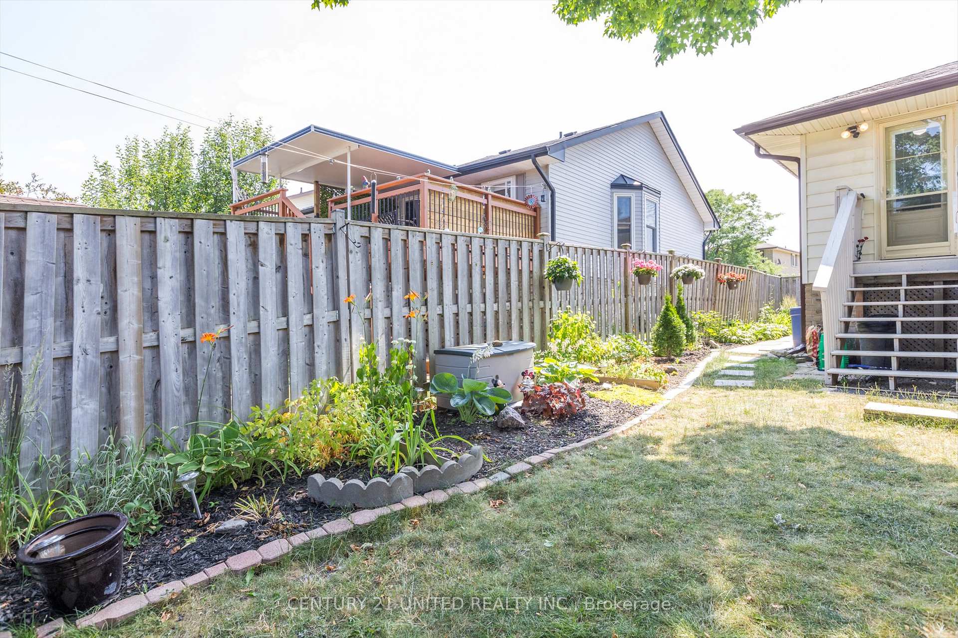Photo 41 of 541 Crystal Drive, Peterborough, Ashburnham Ward 4 — HOMEH