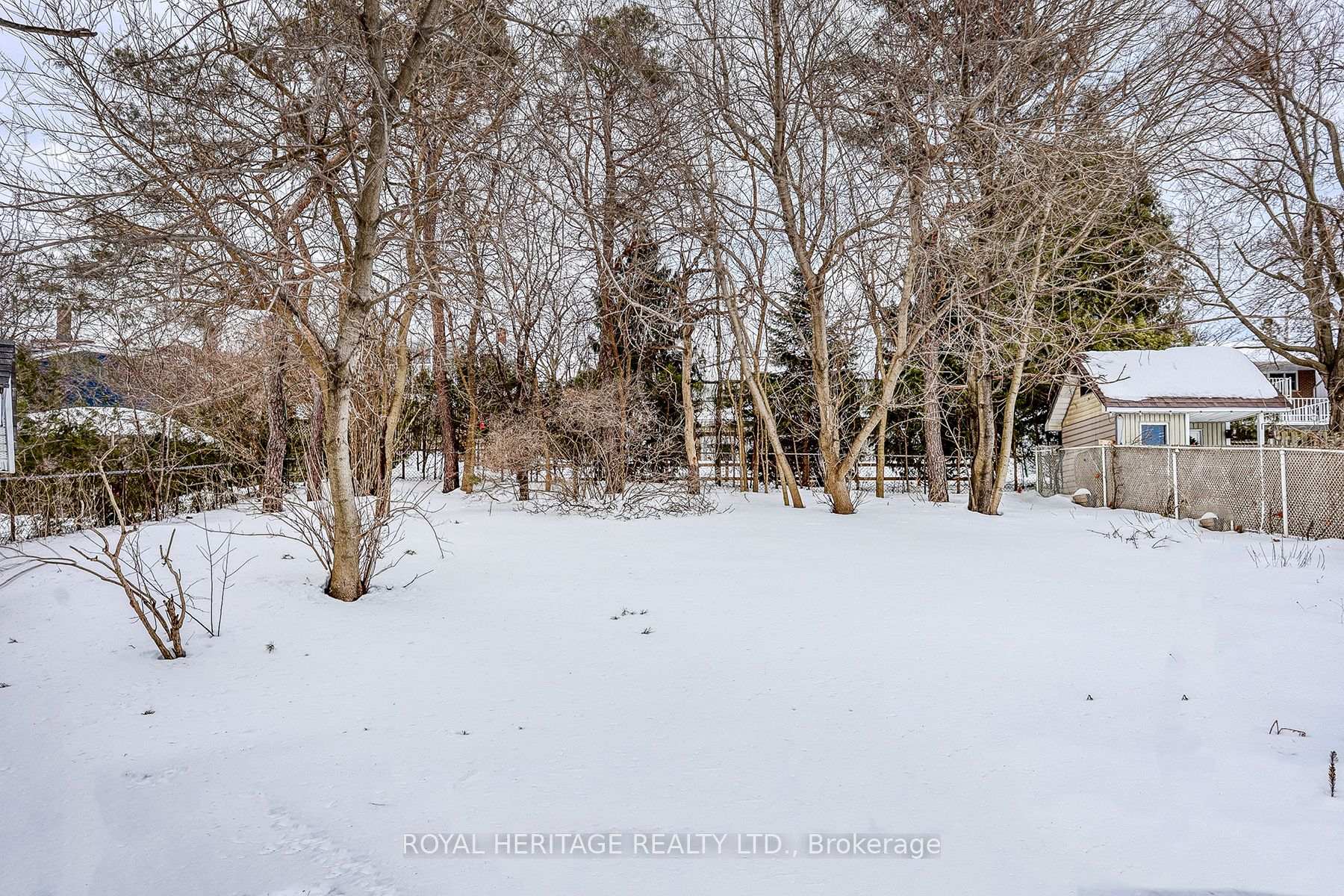 Photo 23 of 77 Springdale Crescent, Oshawa, Donevan — HOMEH