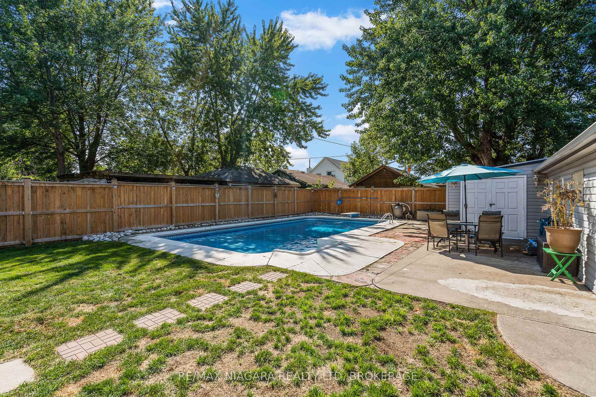 Photo 23 of 70 Beatrice Street, Welland, Lincoln/Crowland — HOMEH