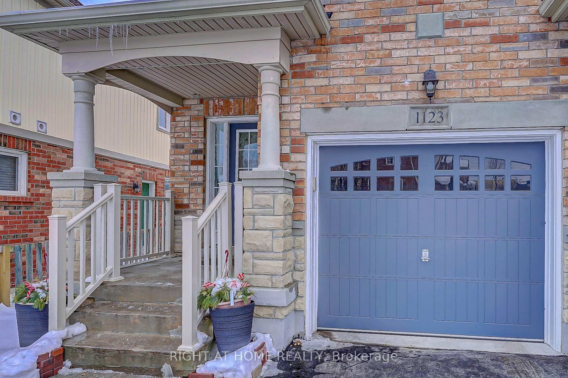 Photo 3 of 1123 Schooling Drive, Oshawa, Taunton — HOMEH