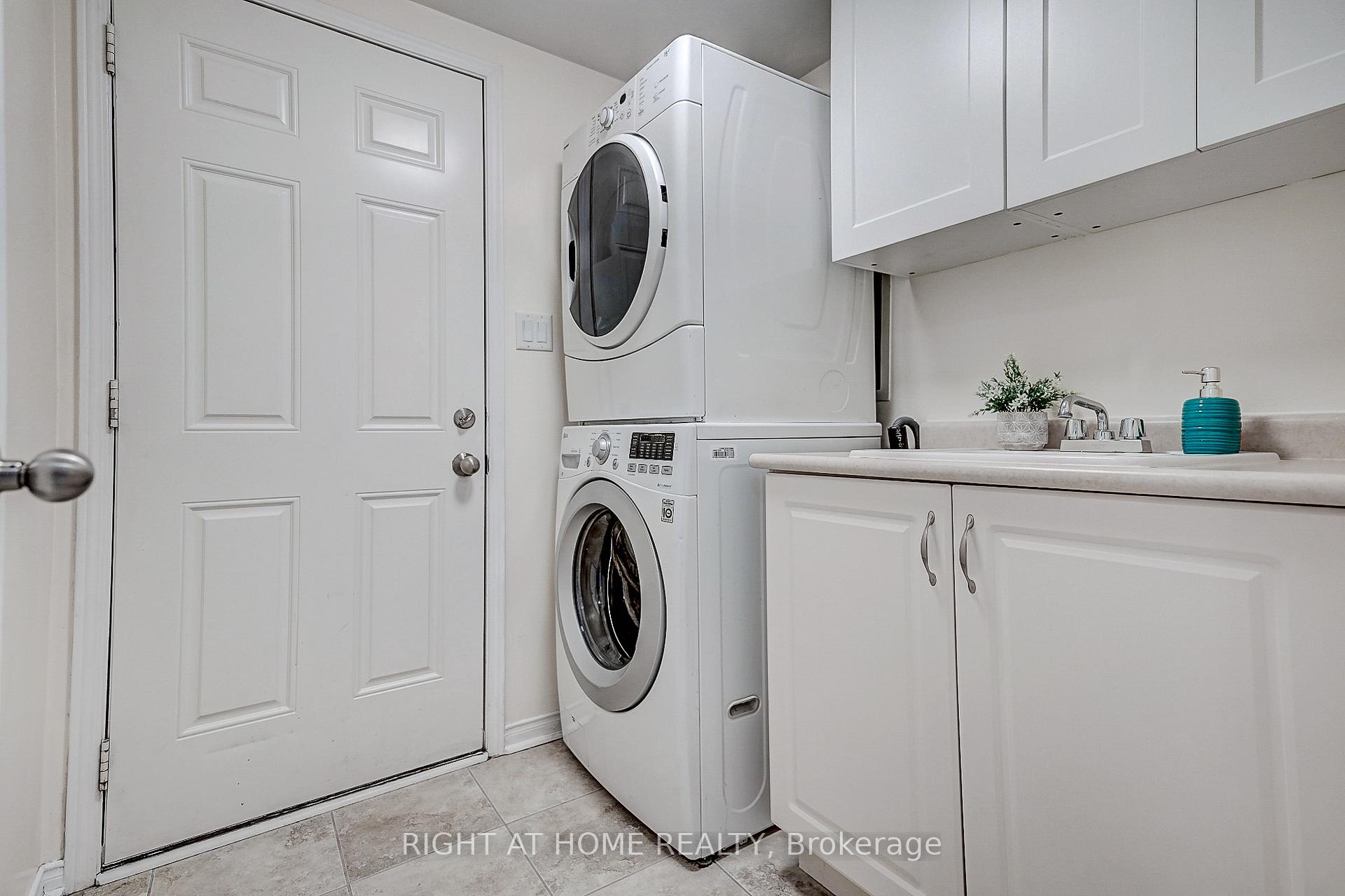 Photo 19 of 1123 Schooling Drive, Oshawa, Taunton — HOMEH