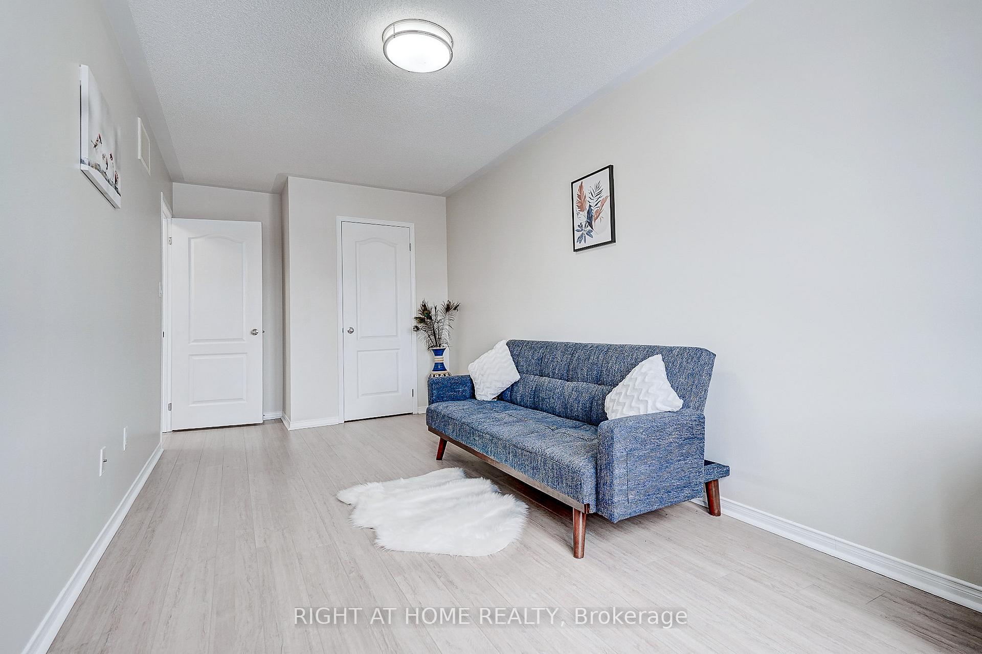 Photo 28 of 1123 Schooling Drive, Oshawa, Taunton — HOMEH