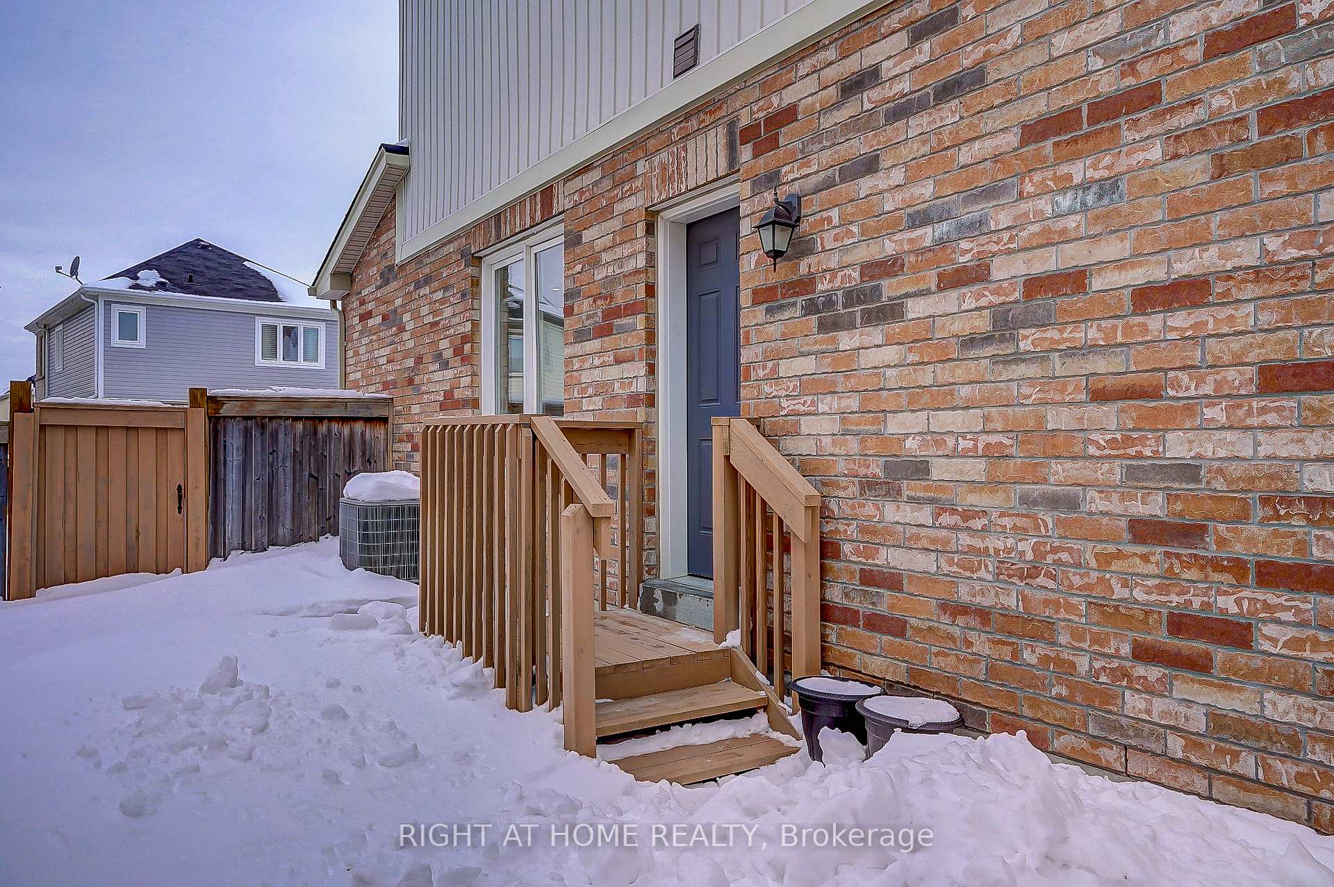 Photo 33 of 1123 Schooling Drive, Oshawa, Taunton — HOMEH