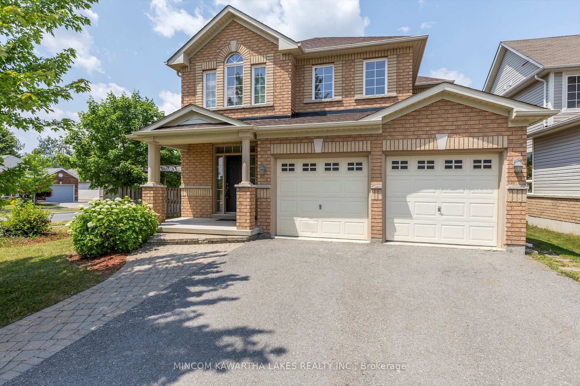 Front of 1403 Mcauliffe Lane