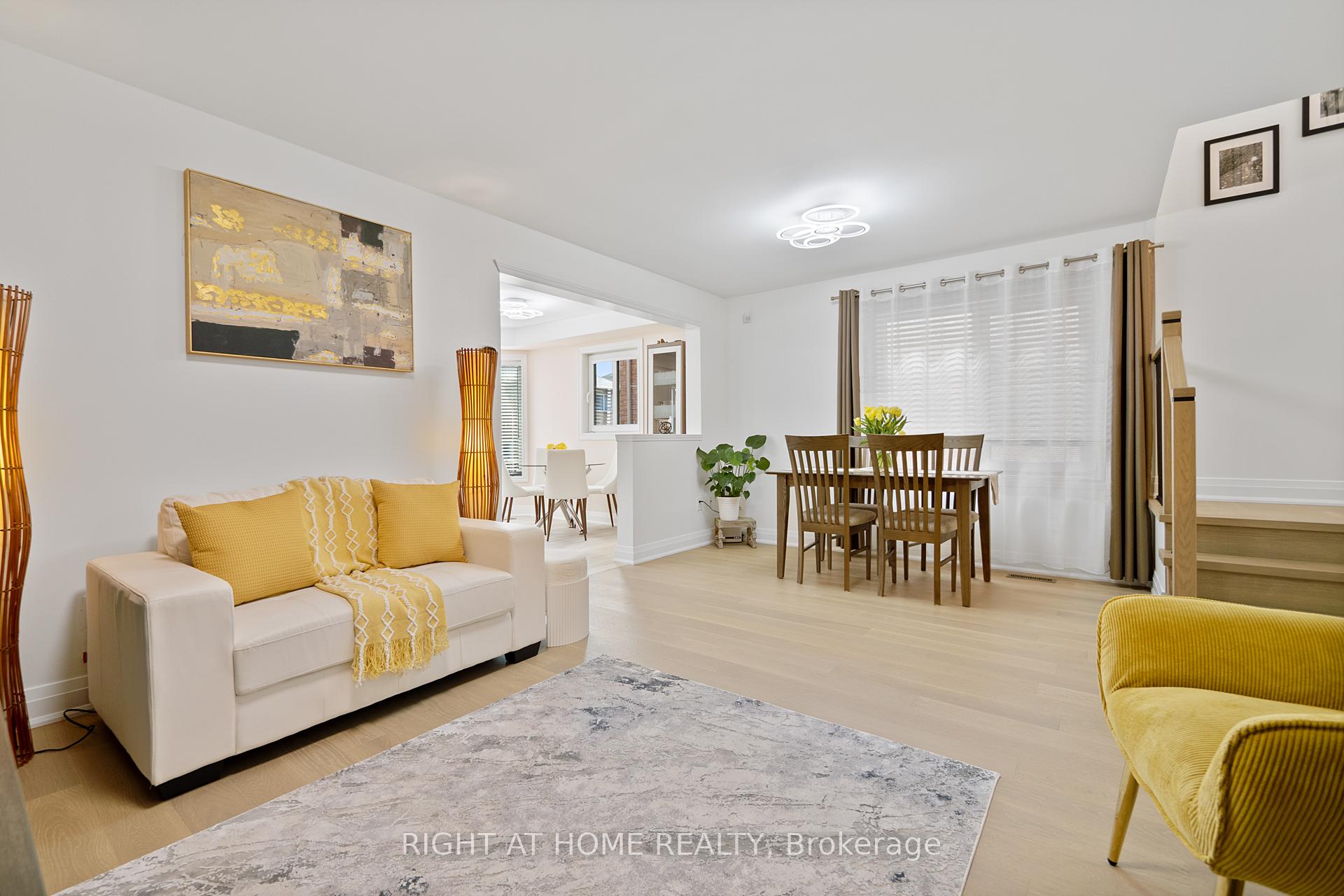 Photo 2 of 29 Neuchatel Avenue, Vaughan, Vellore Village — HOMEH