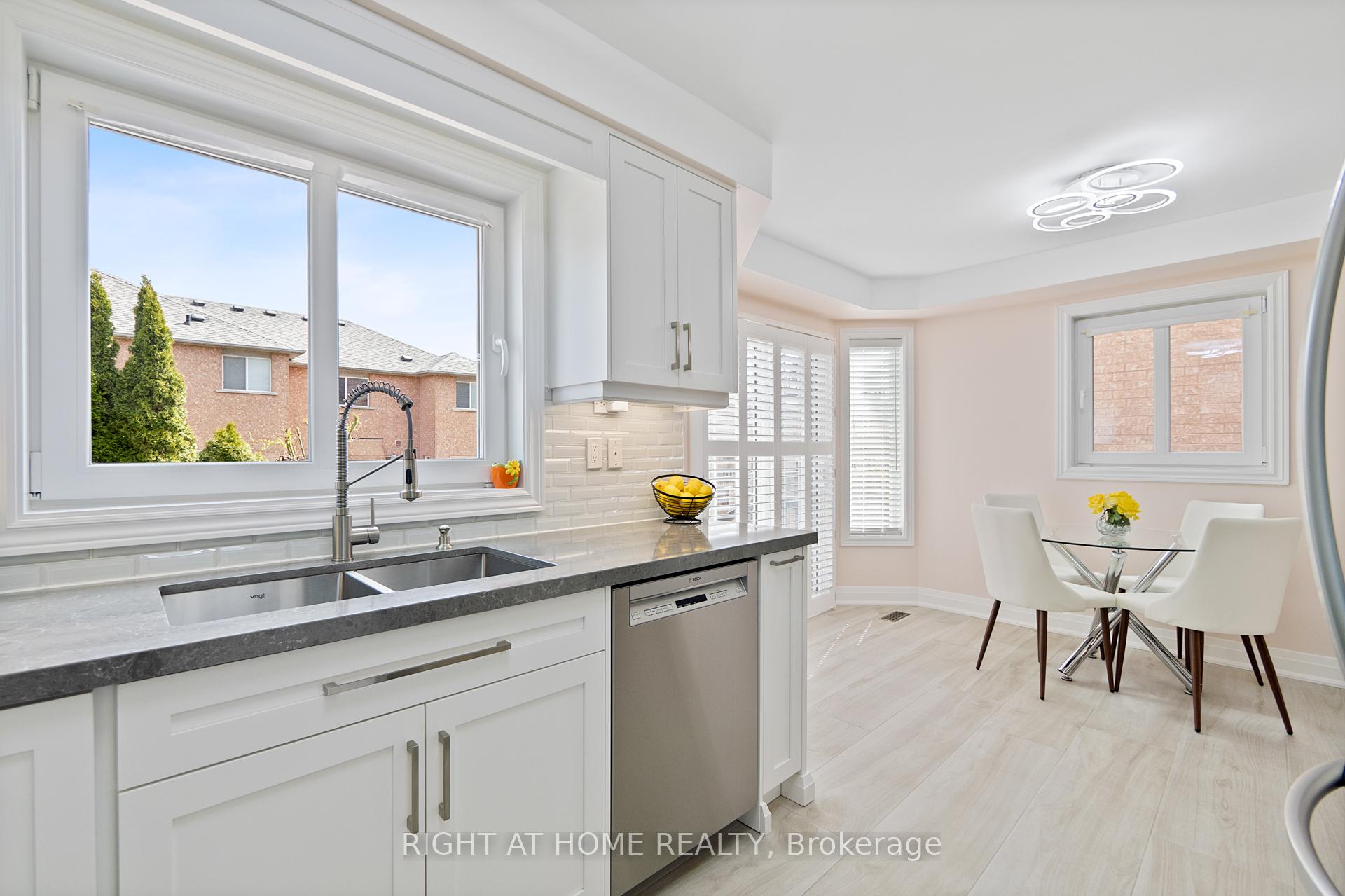 Photo 8 of 29 Neuchatel Avenue, Vaughan, Vellore Village — HOMEH