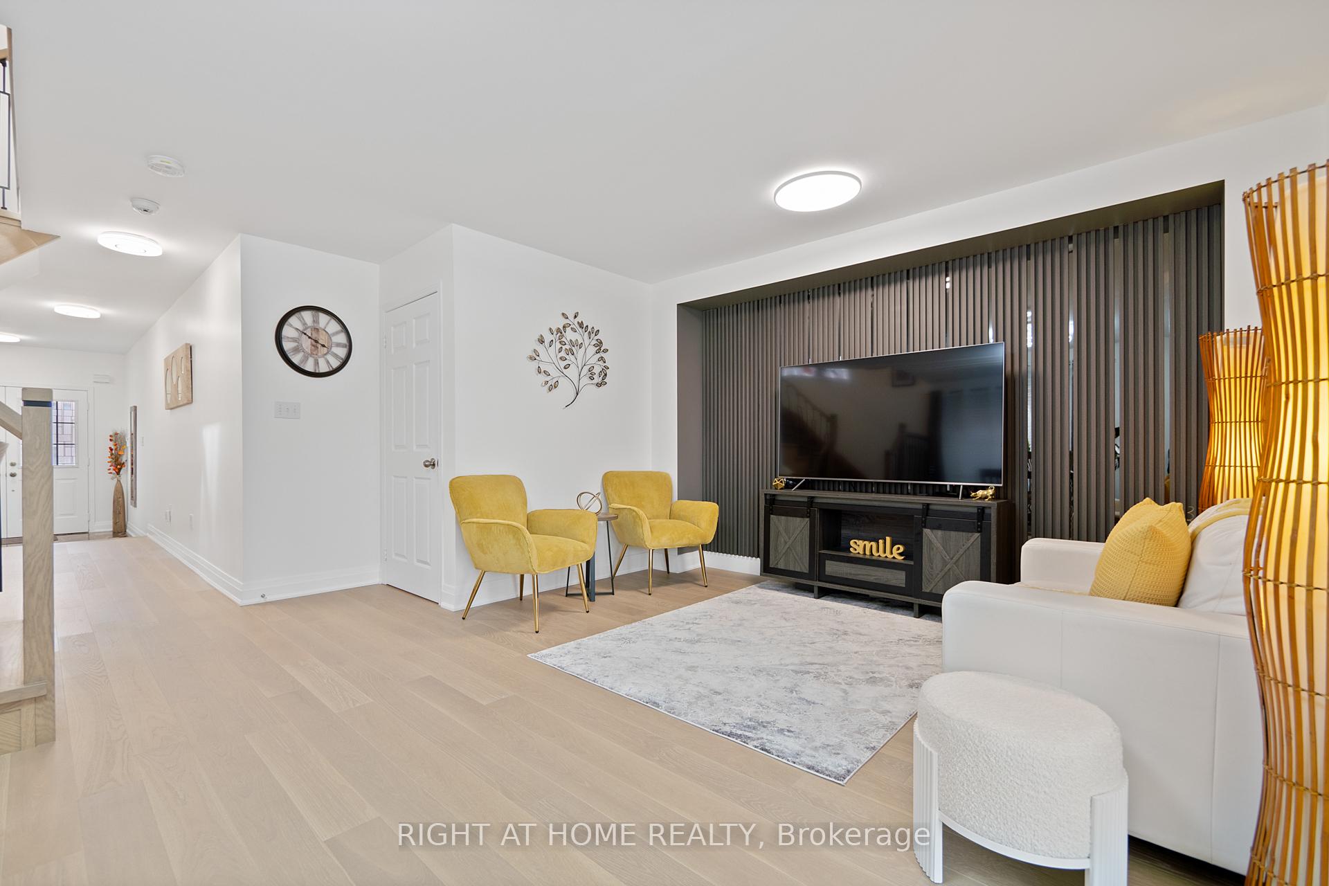 Photo 13 of 29 Neuchatel Avenue, Vaughan, Vellore Village — HOMEH