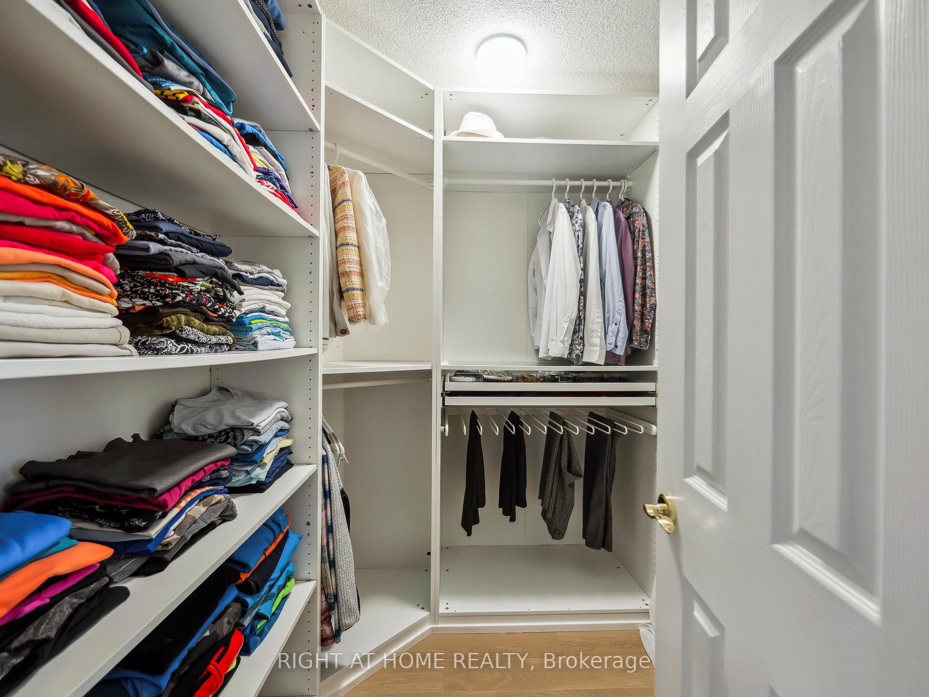 Photo 25 of 29 Neuchatel Avenue, Vaughan, Vellore Village — HOMEH