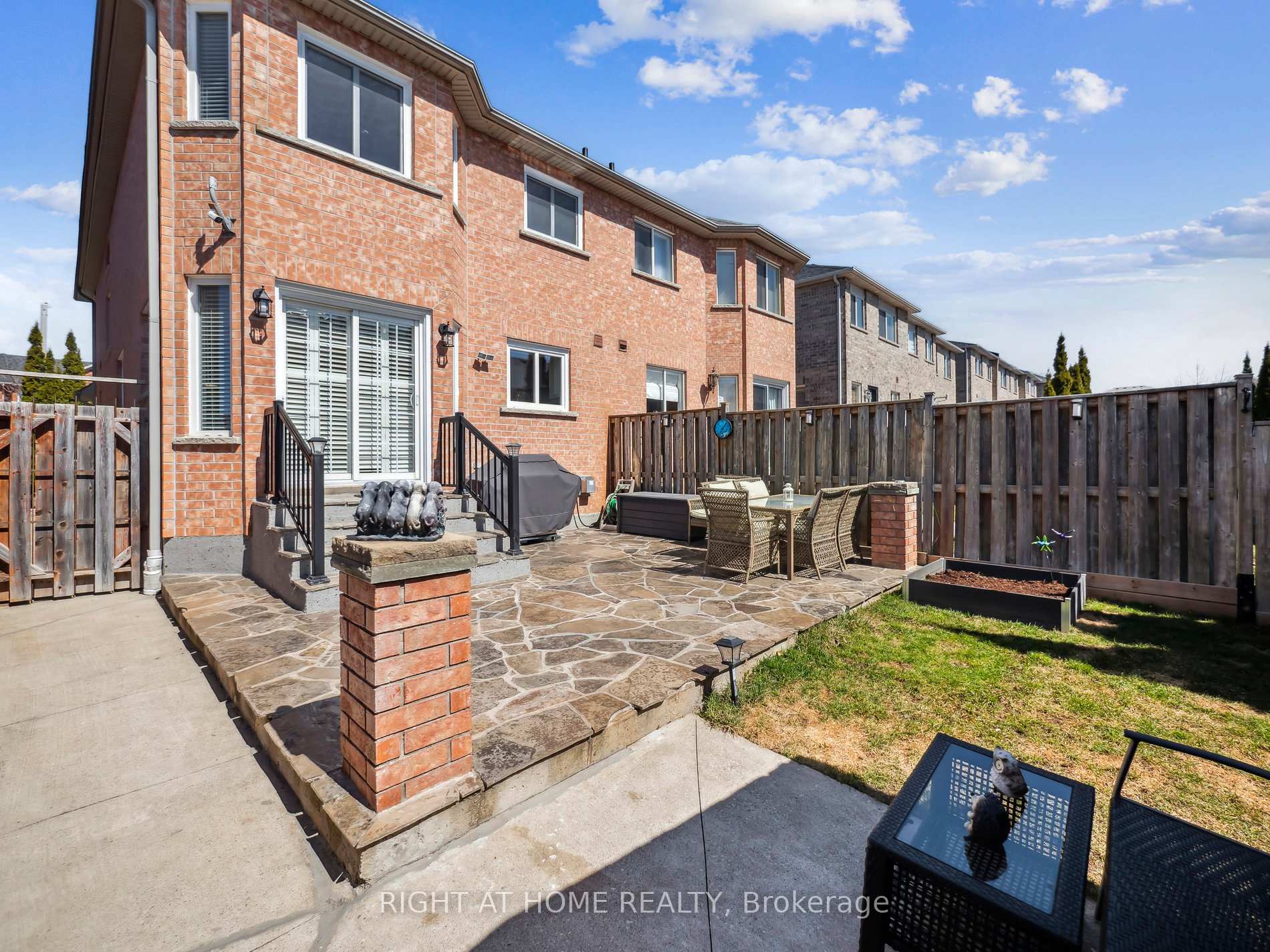 Photo 40 of 29 Neuchatel Avenue, Vaughan, Vellore Village — HOMEH