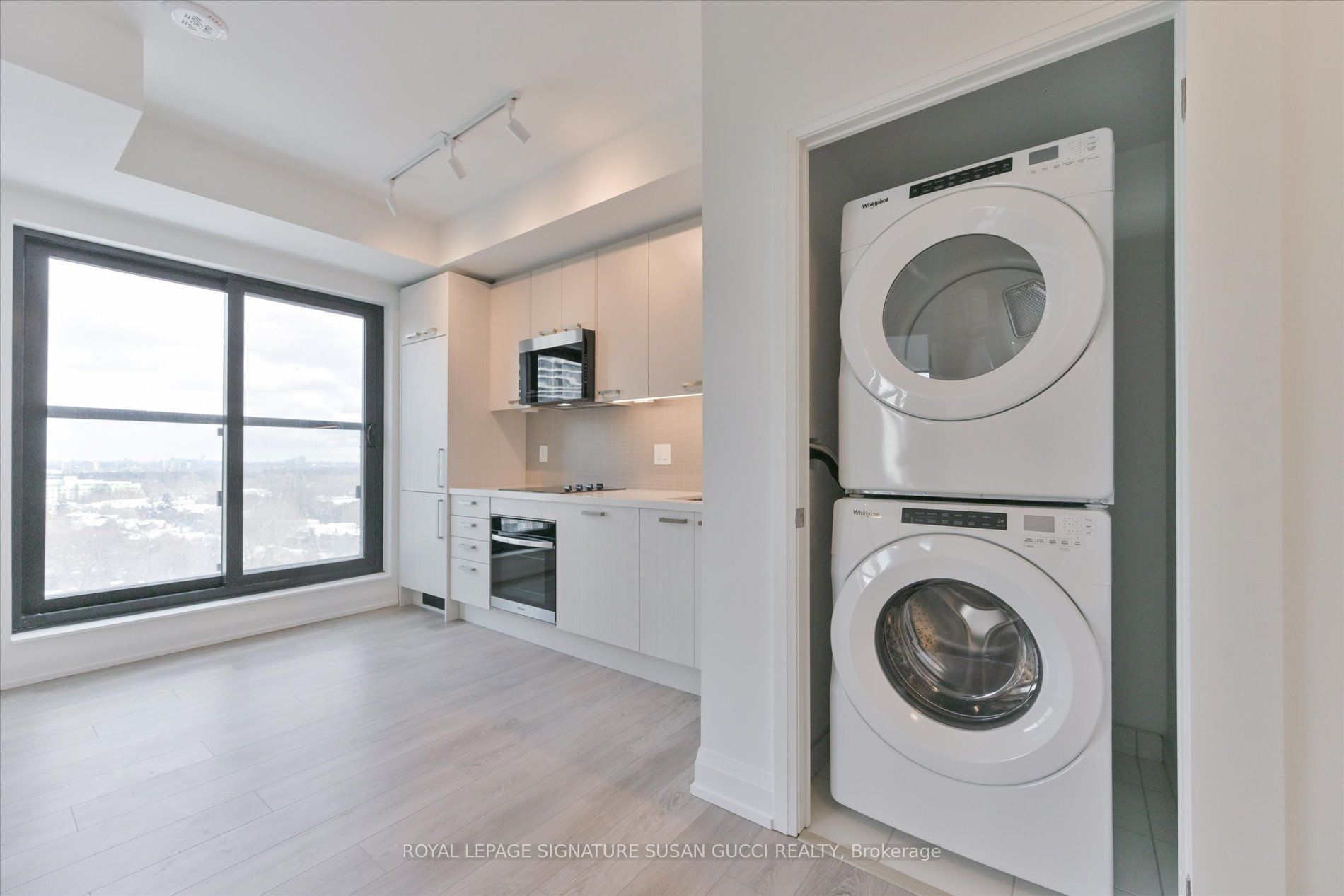 Photo 42 of Unit 1402, 20 Soudan Avenue, Toronto, Mount Pleasant West — HOMEH
