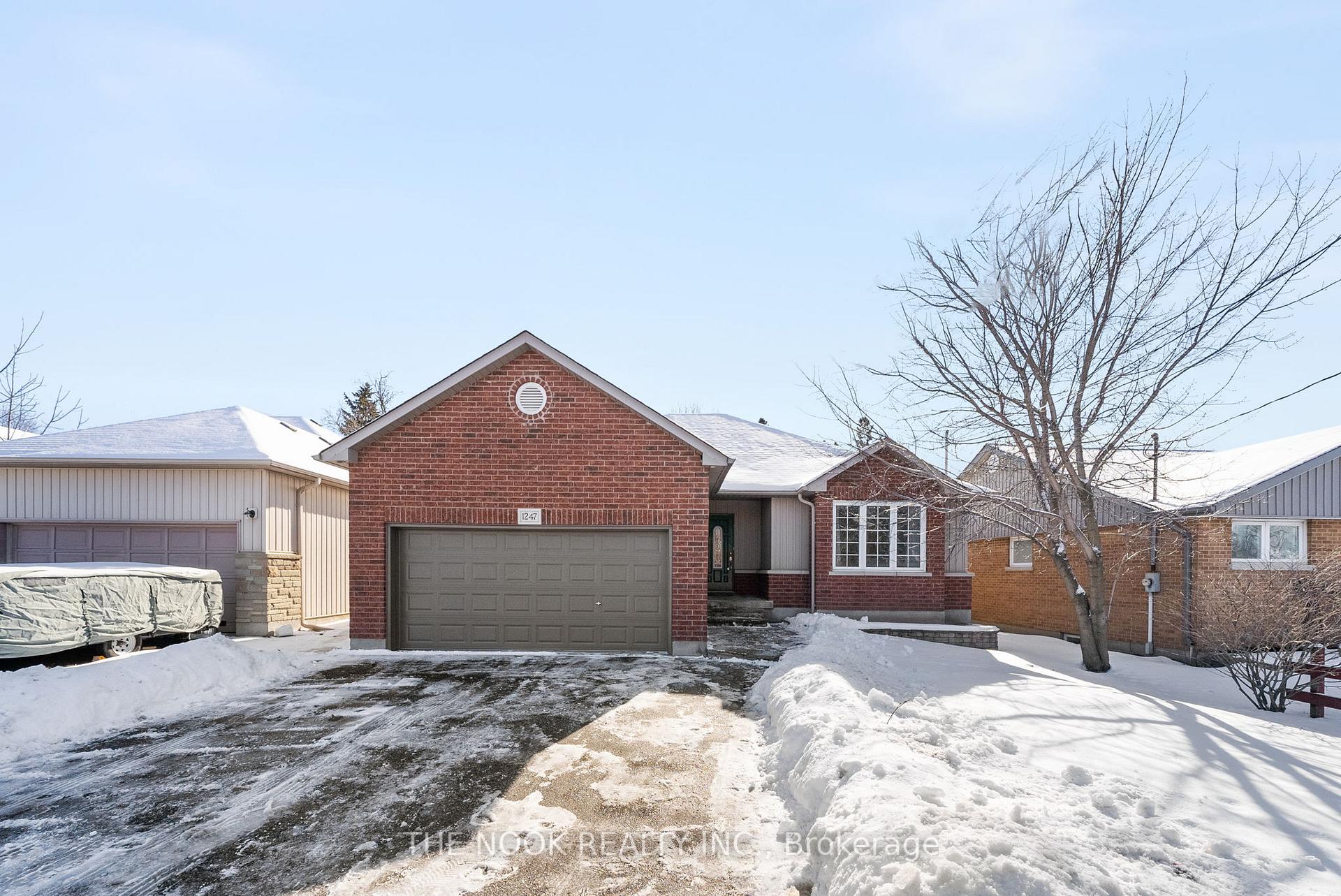 Photo 2 of 1247 King Street E, Oshawa, Donevan — HOMEH