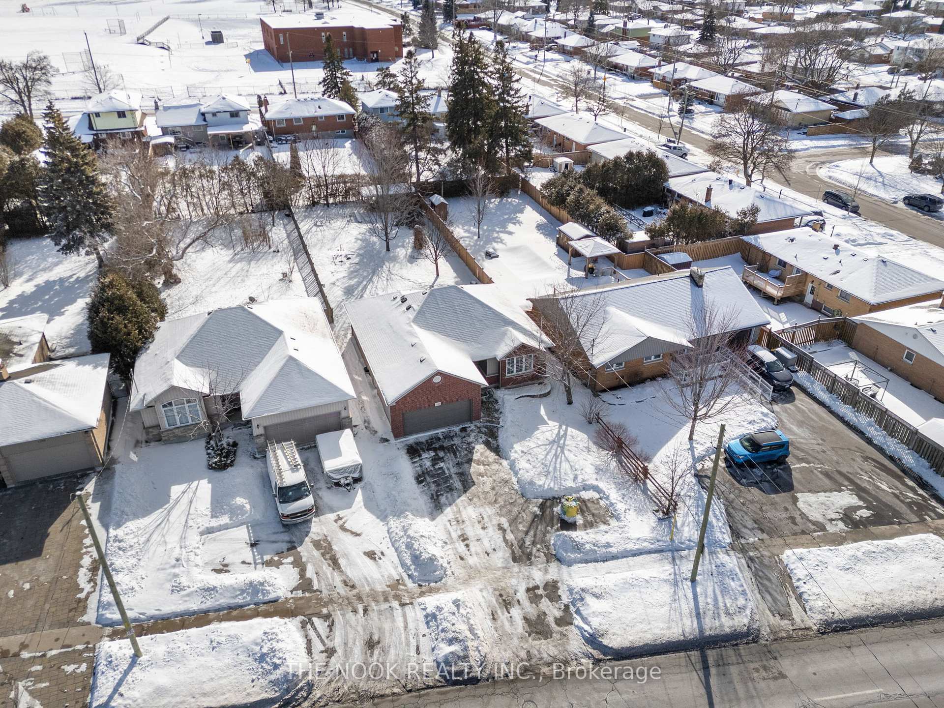 Photo 3 of 1247 King Street E, Oshawa, Donevan — HOMEH