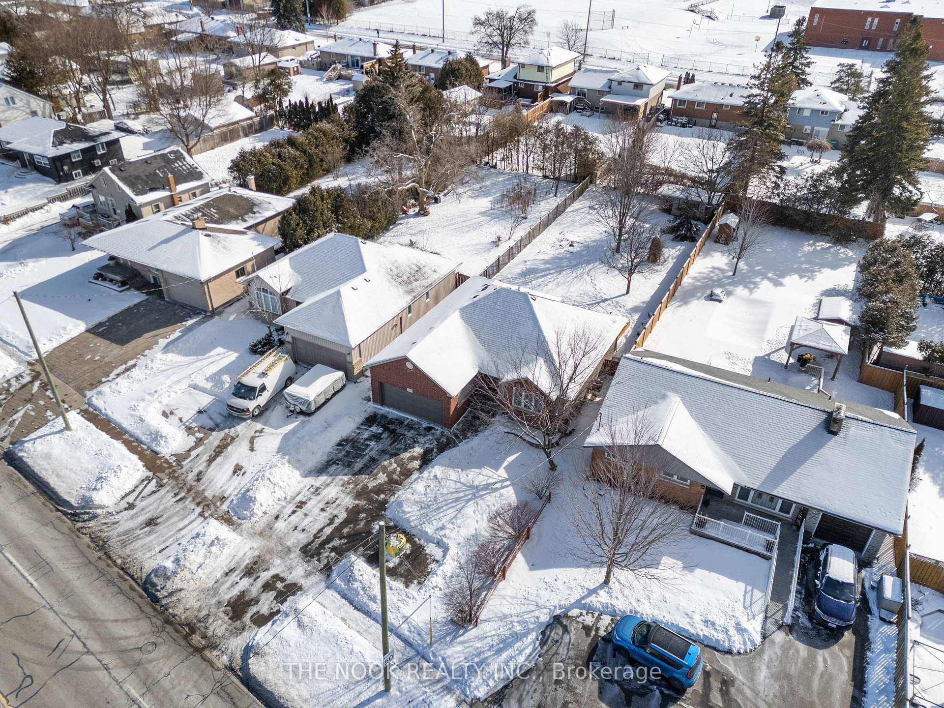 Photo 4 of 1247 King Street E, Oshawa, Donevan — HOMEH