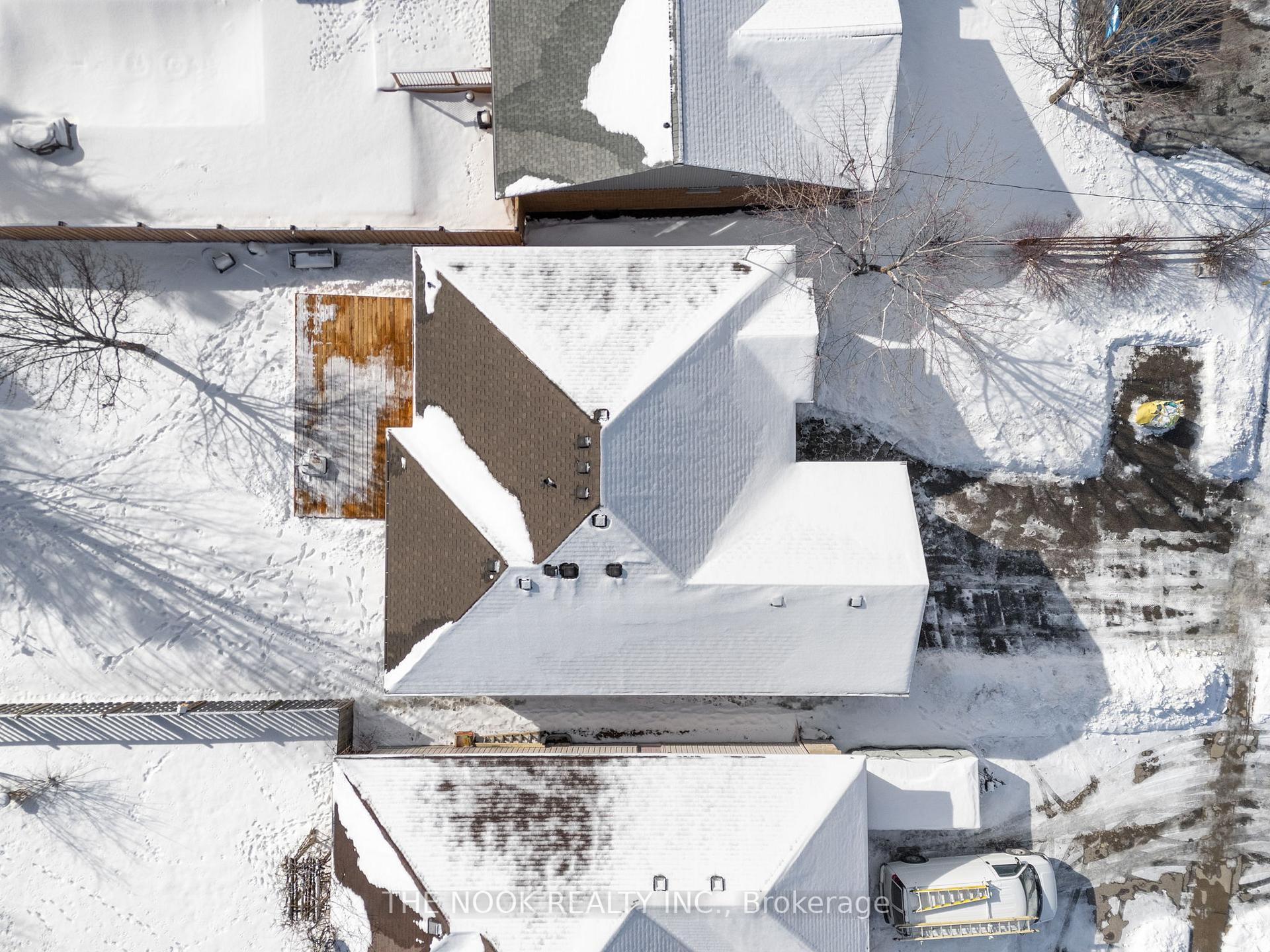 Photo 34 of 1247 King Street E, Oshawa, Donevan — HOMEH