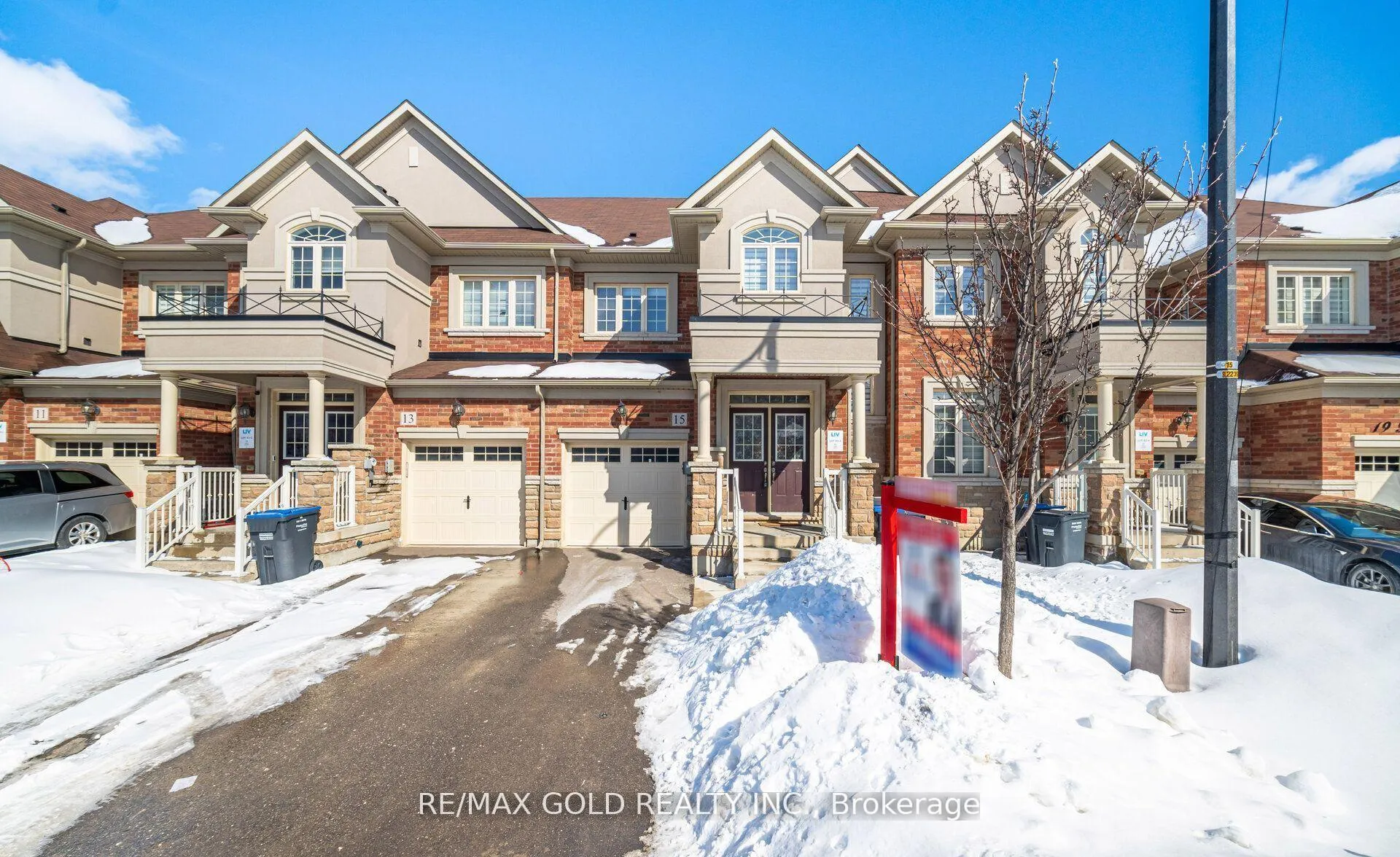 Photo 3 of 15 Hines Street, Brampton, Northwest Brampton — HOMEH