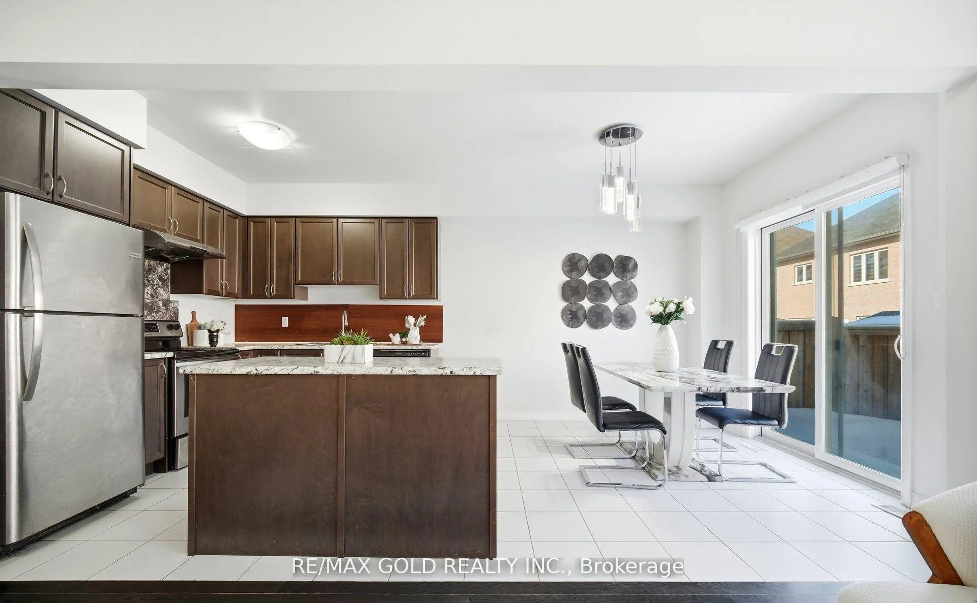 Photo 15 of 15 Hines Street, Brampton, Northwest Brampton — HOMEH