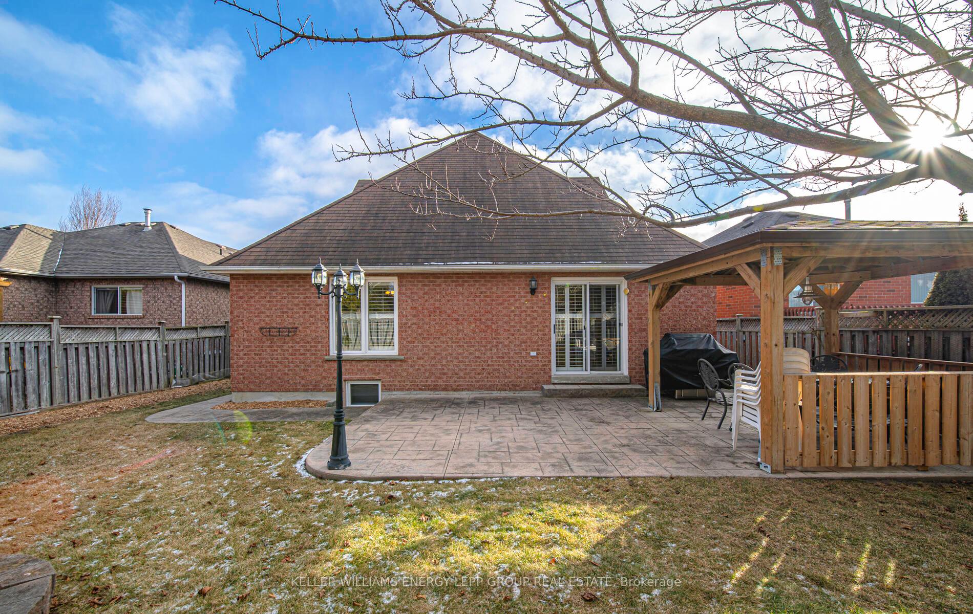 Photo 36 of 57 Patrick Drive, Whitby, Pringle Creek — HOMEH
