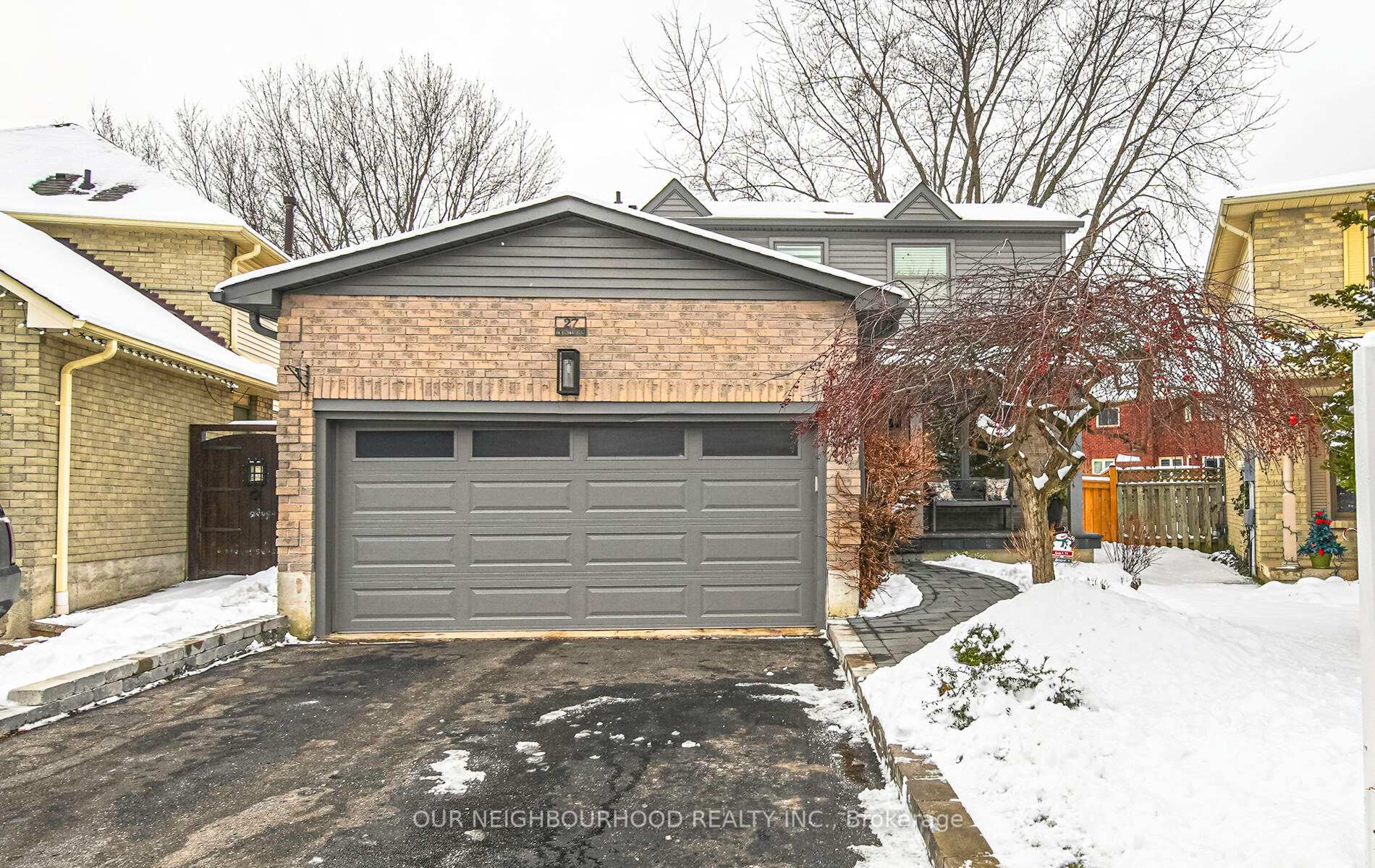 Photo 1 of 27 Morning Glory Crescent, Whitby, Rolling Acres — HOMEH