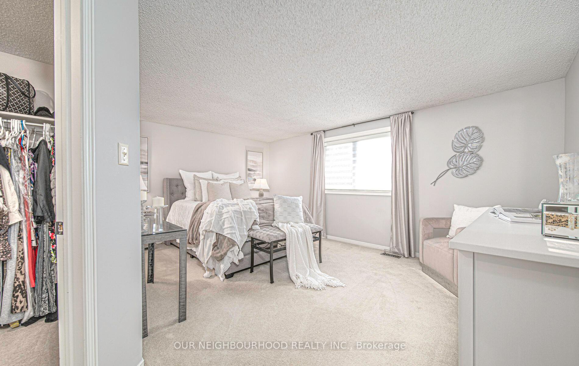 Photo 19 of 27 Morning Glory Crescent, Whitby, Rolling Acres — HOMEH