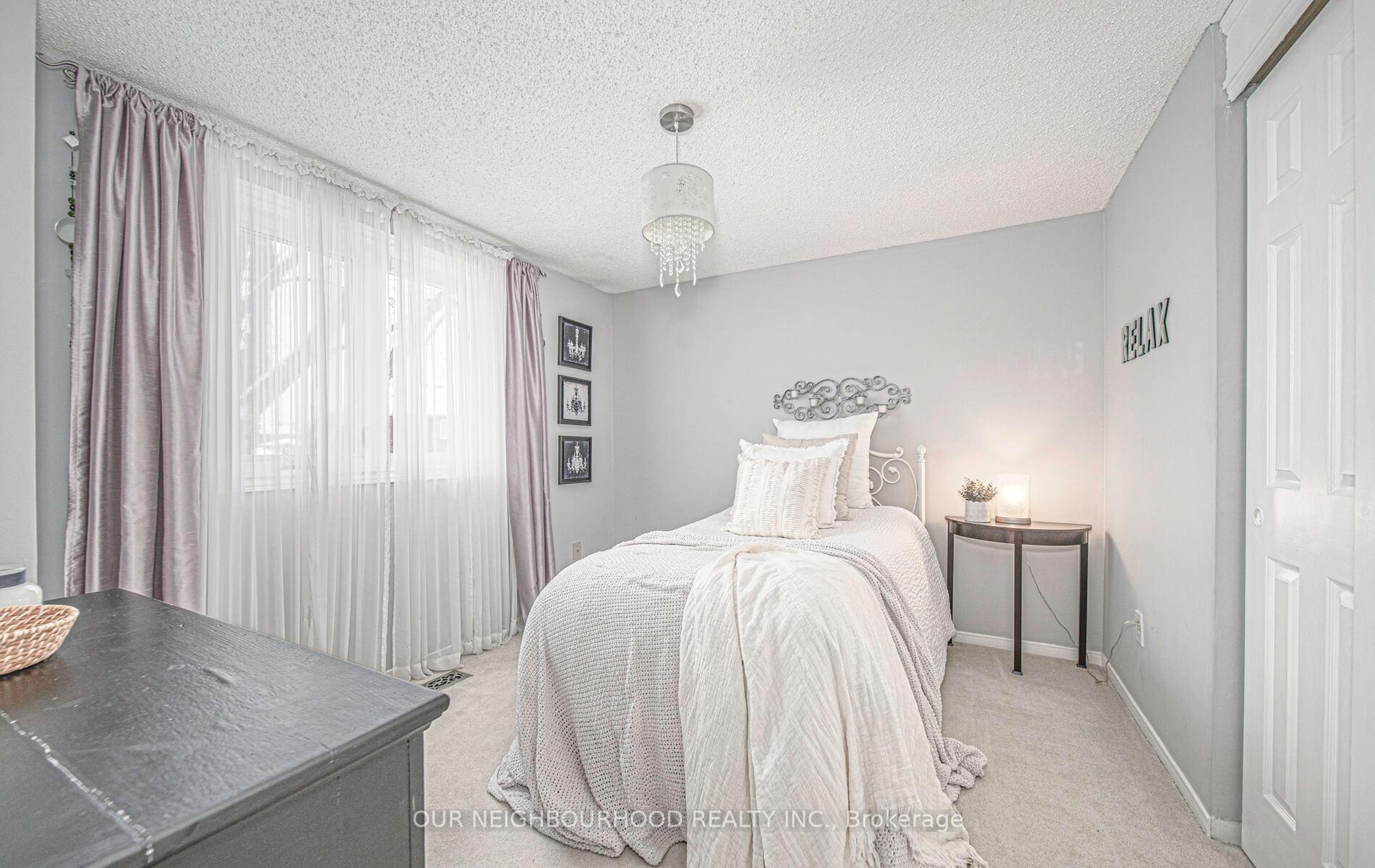 Photo 24 of 27 Morning Glory Crescent, Whitby, Rolling Acres — HOMEH