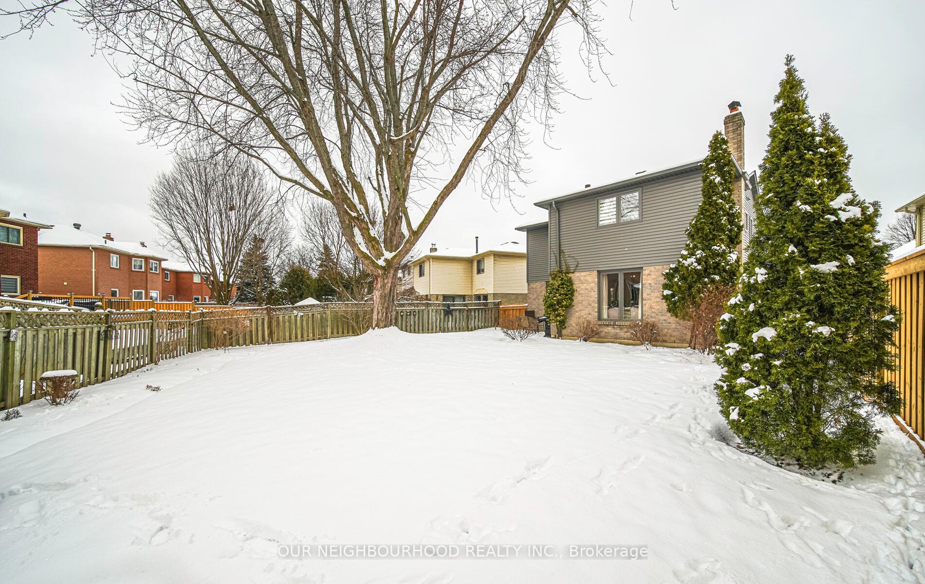 Photo 34 of 27 Morning Glory Crescent, Whitby, Rolling Acres — HOMEH