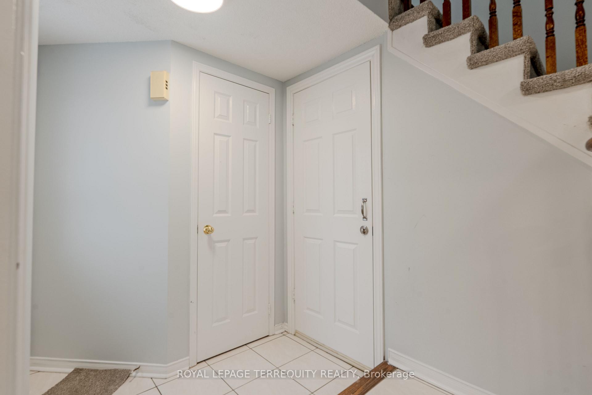Photo 8 of 13 Southwell Place, Brampton, Heart Lake West — HOMEH