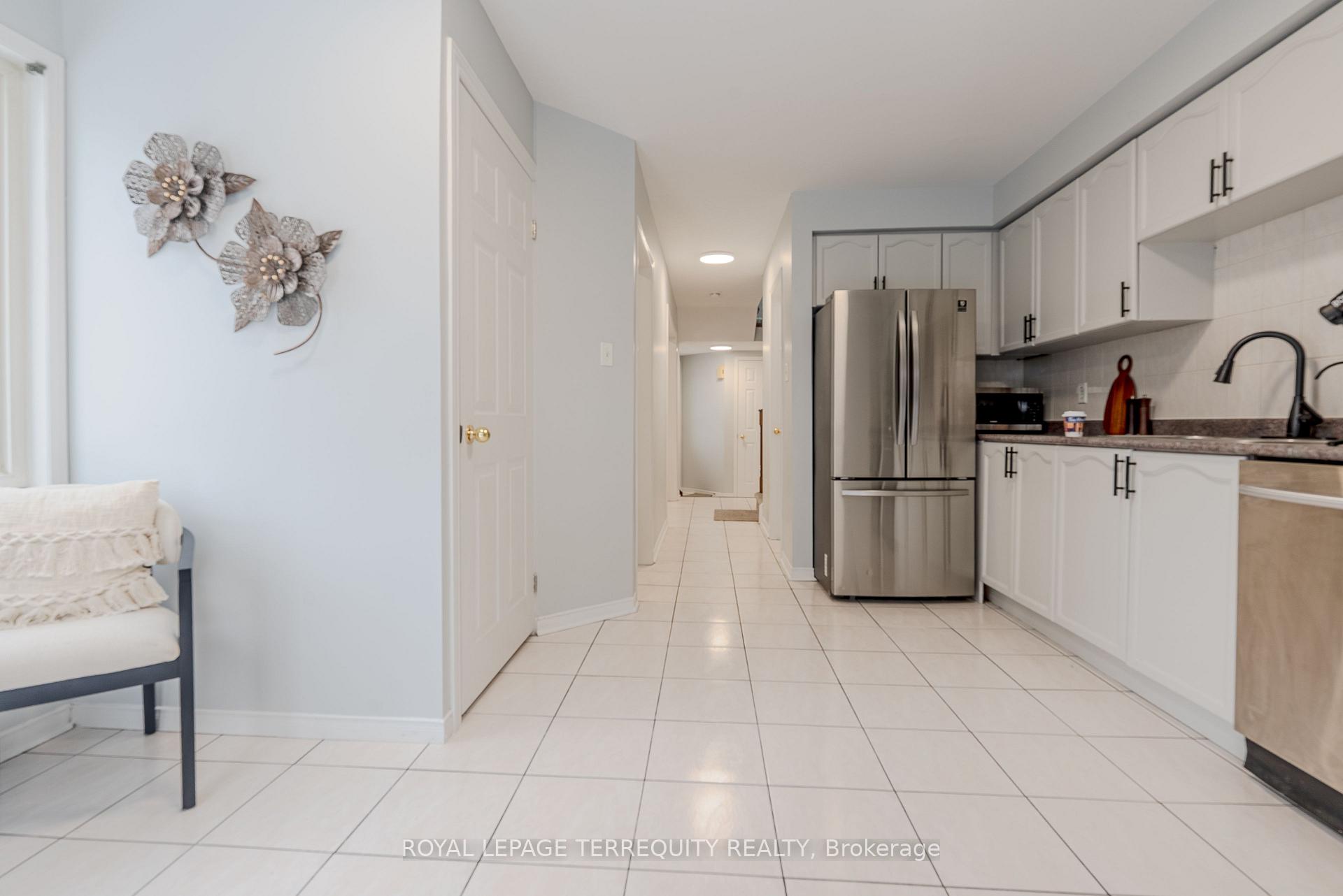 Photo 13 of 13 Southwell Place, Brampton, Heart Lake West — HOMEH