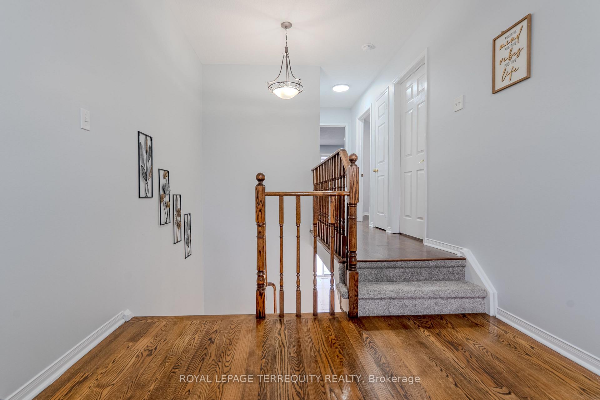 Photo 15 of 13 Southwell Place, Brampton, Heart Lake West — HOMEH