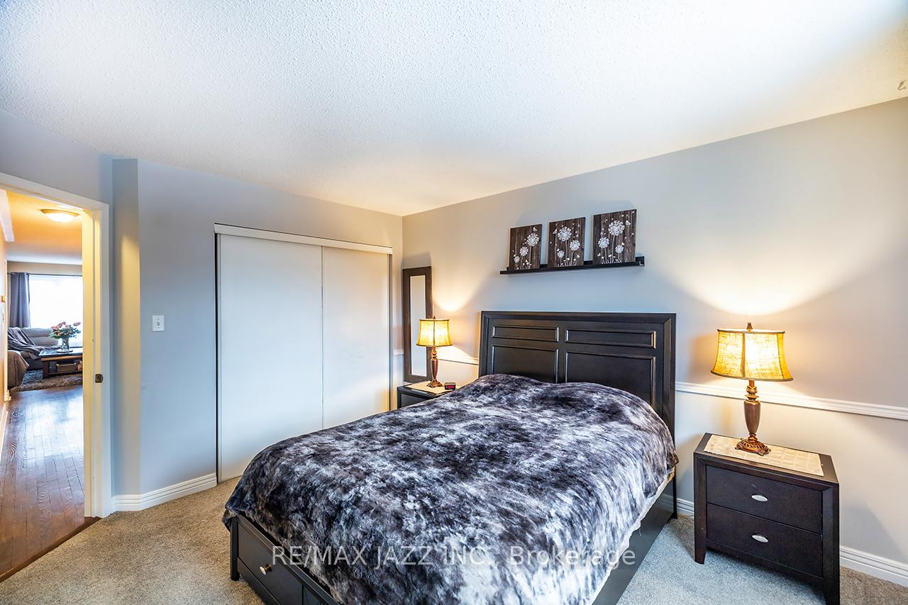 Photo 19 of 882 Attersley Drive, Oshawa, Pinecrest — HOMEH