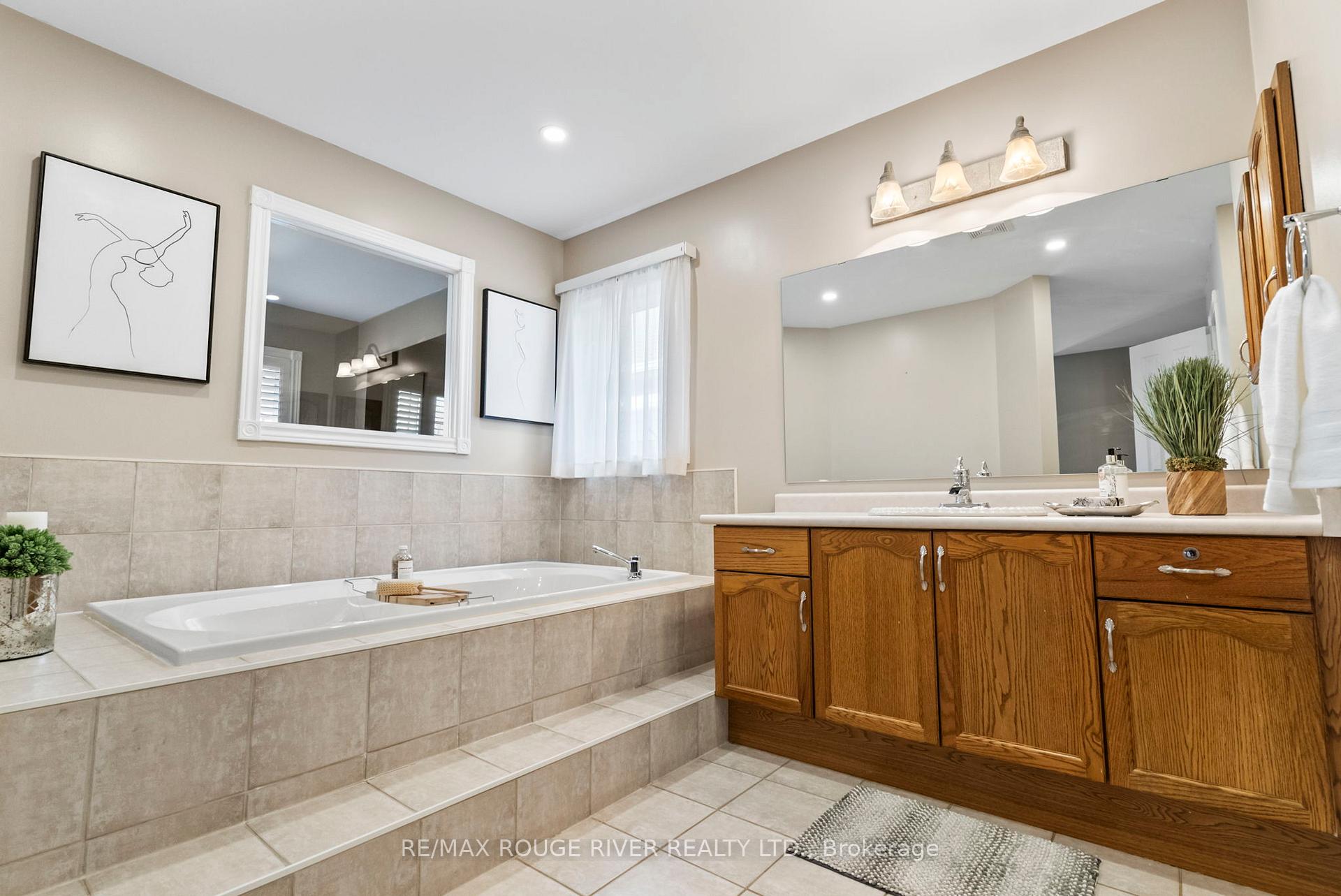 Photo 29 of 10 Sawyer Avenue, Whitby, Brooklin — HOMEH