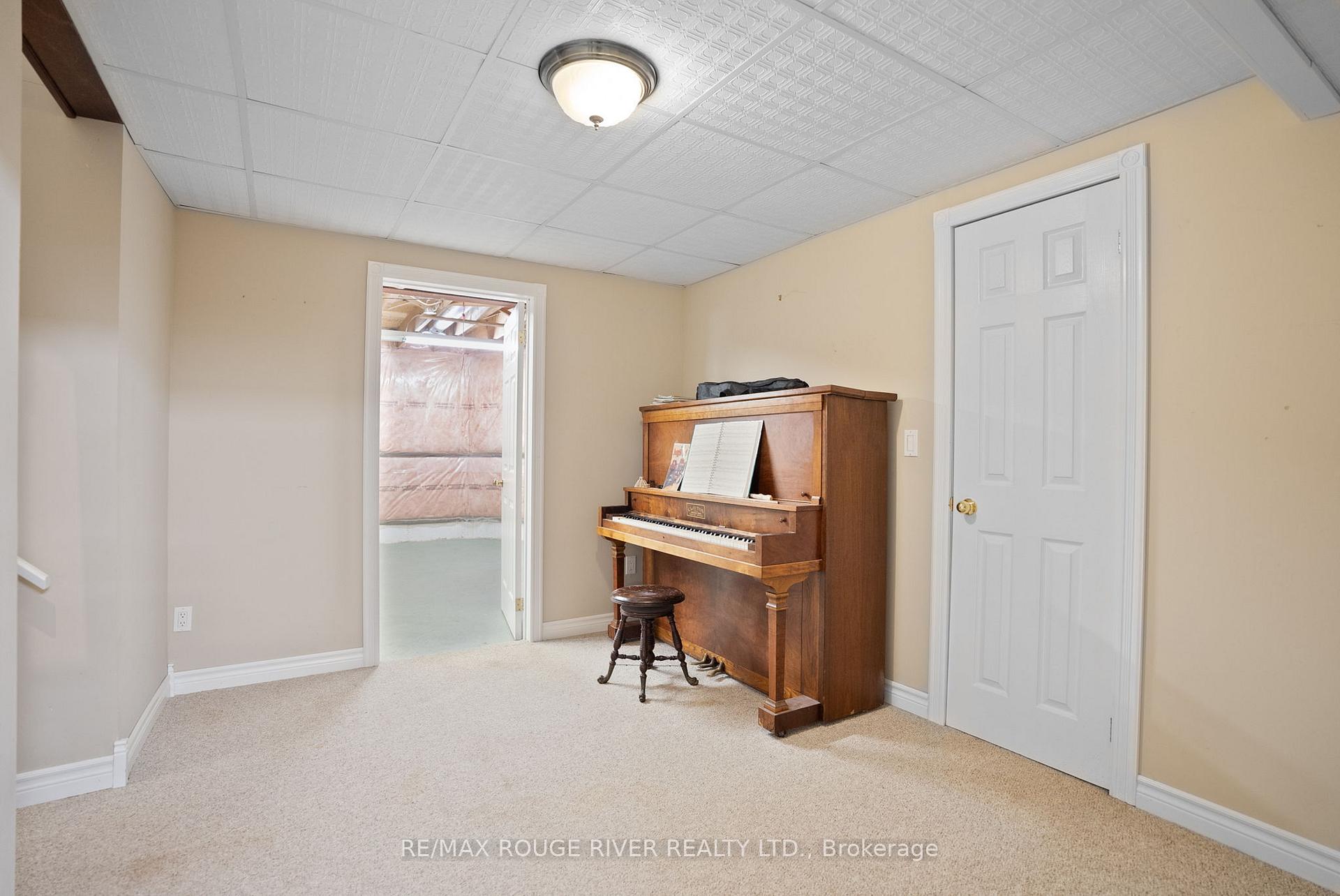 Photo 32 of 10 Sawyer Avenue, Whitby, Brooklin — HOMEH