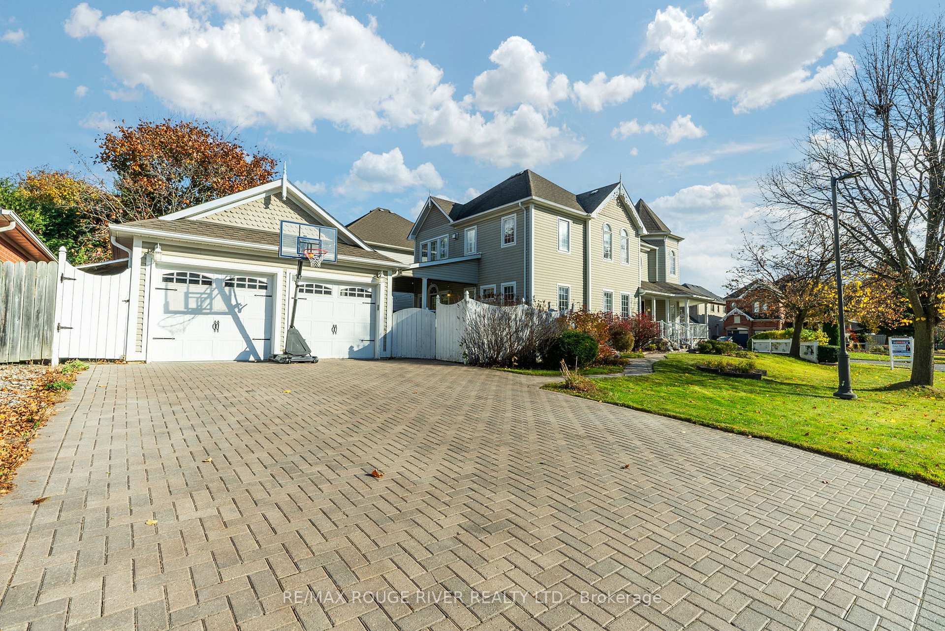 Photo 36 of 10 Sawyer Avenue, Whitby, Brooklin — HOMEH